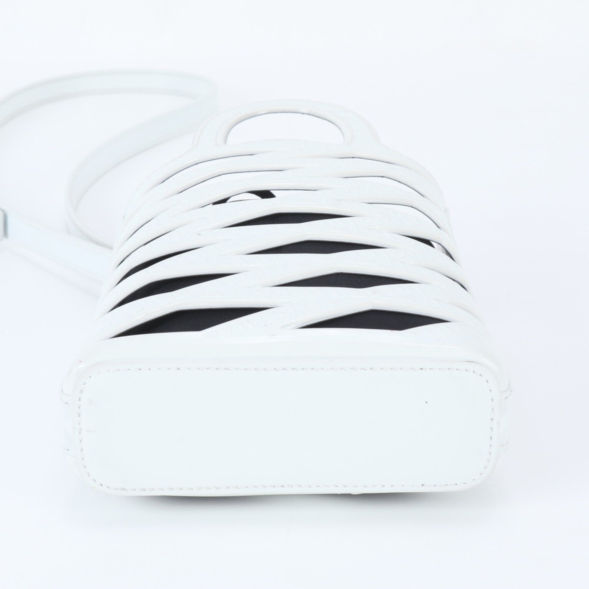 Balenciaga White Leather Shoulder Bag (Pre-Owned)