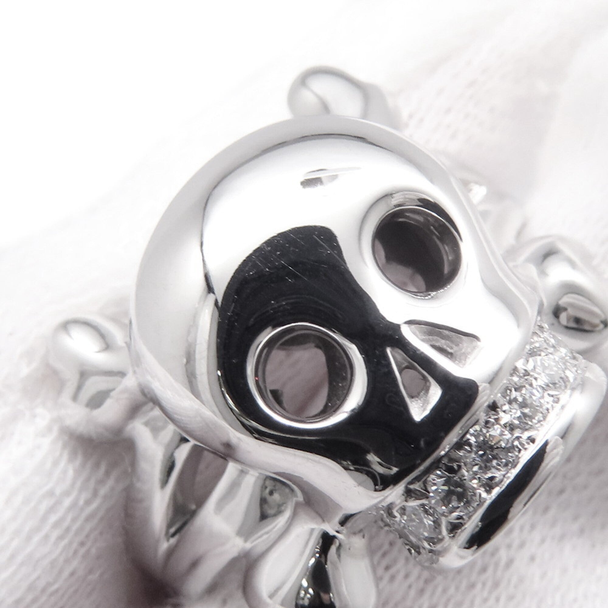 Christian Dior White Gold (18K) Band Ring (Pre-Owned)