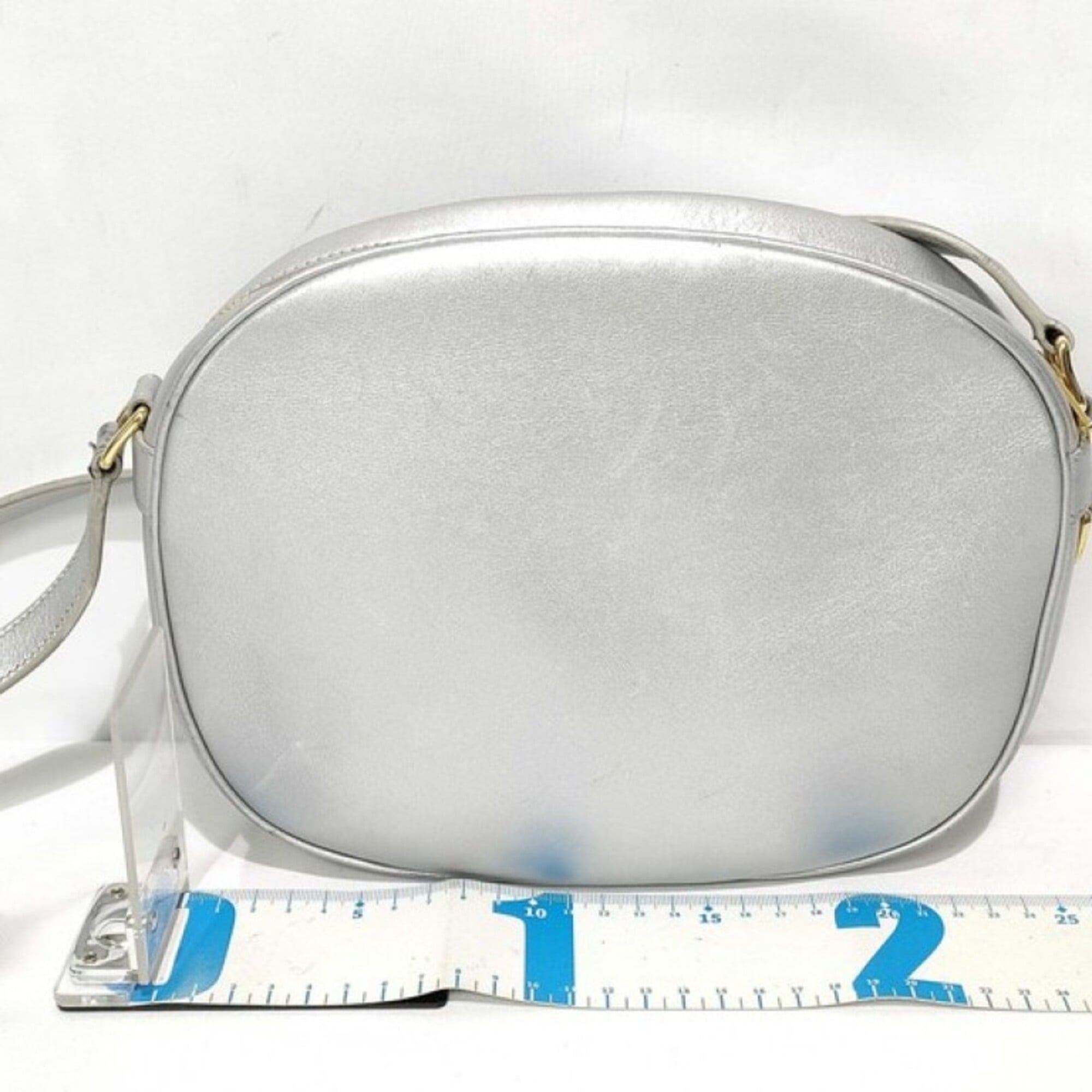 Celine Silver Leather Shoulder Bag (Pre-Owned)