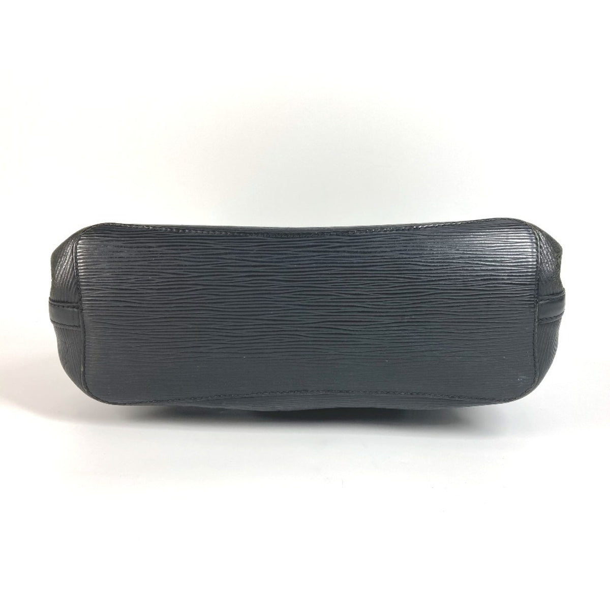 Louis Vuitton Black Noir Epi Leather Shoulder Bag (Pre-Owned)