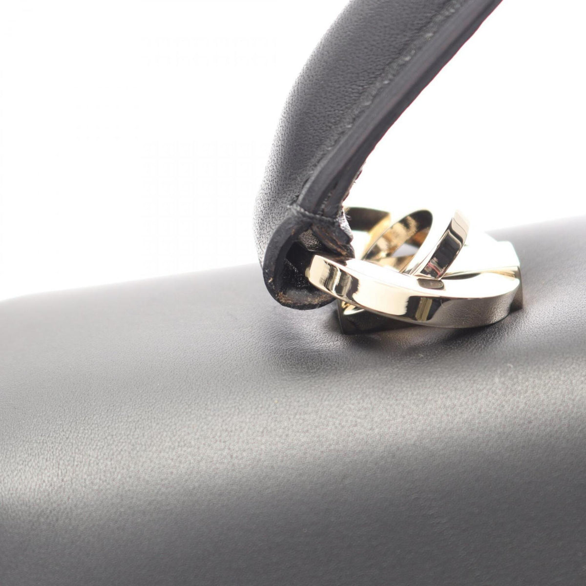 Salvatore Ferragamo Black Leather Handbag (Pre-Owned)