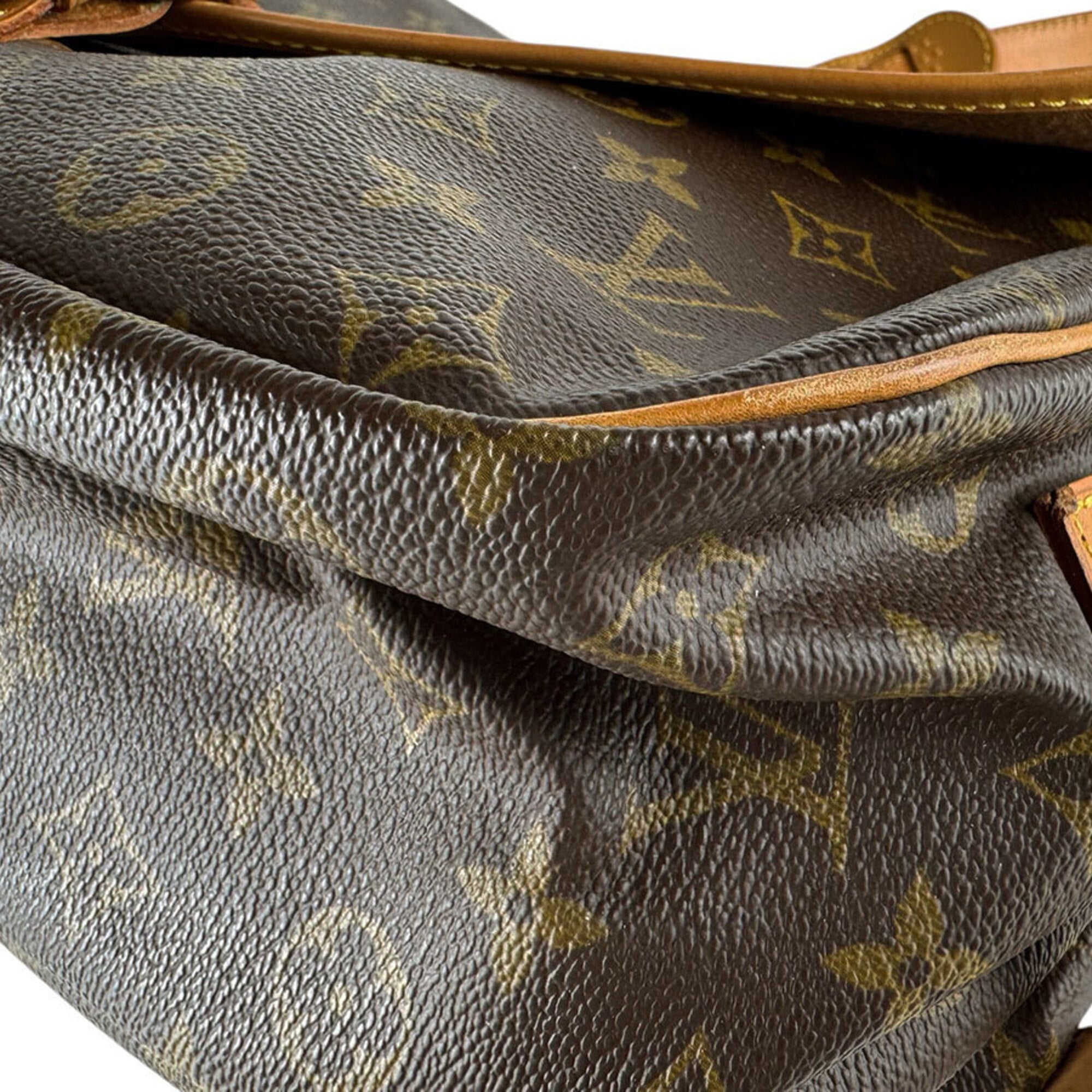 Louis Vuitton Brown Monogram Monogram Shoulder Bag (Pre-Owned)