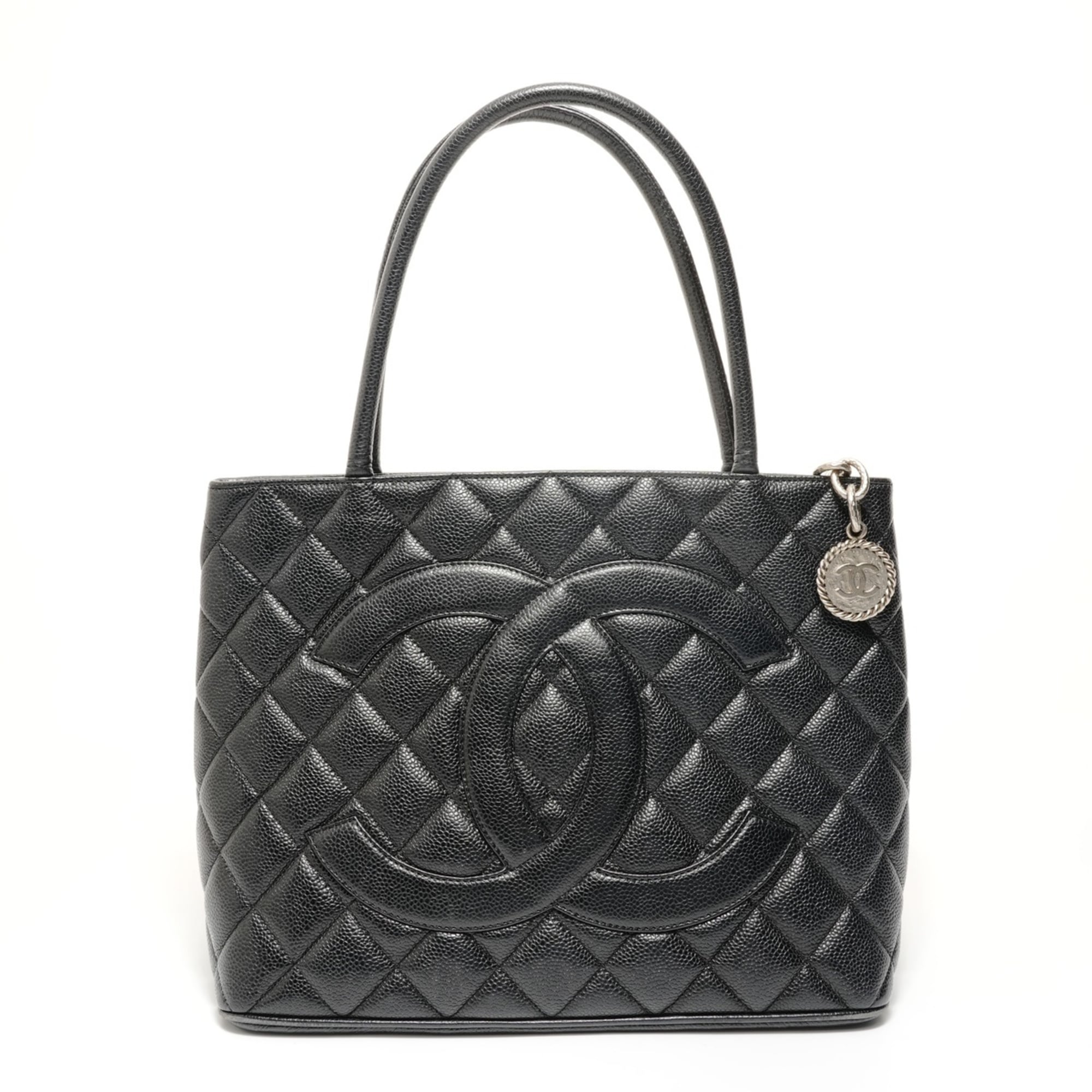 Chanel Black Grained Calfskin Tote Bag (Pre-Owned)
