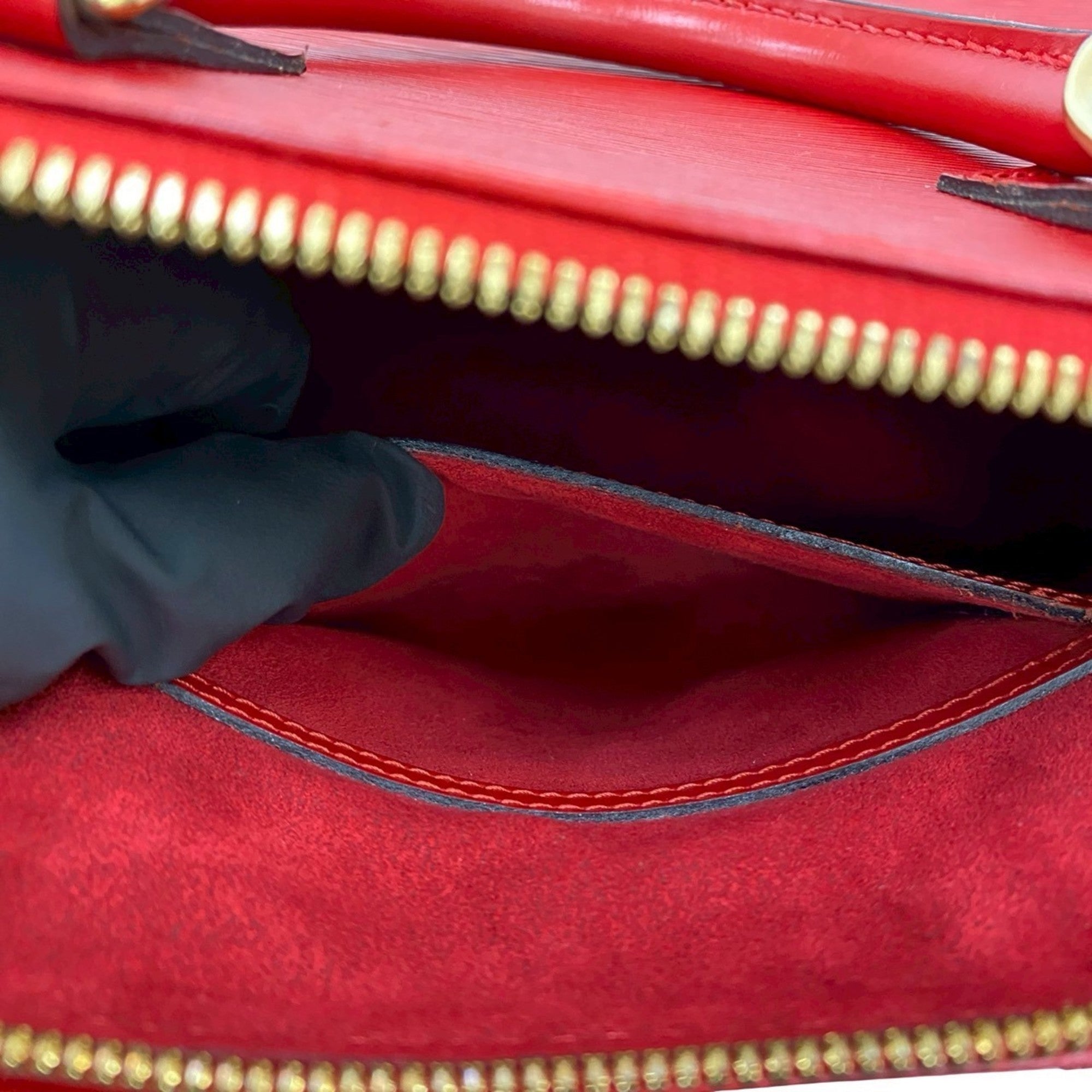 Louis Vuitton Red Color Epi Leather Handbag Tote Bag (Pre-Owned)