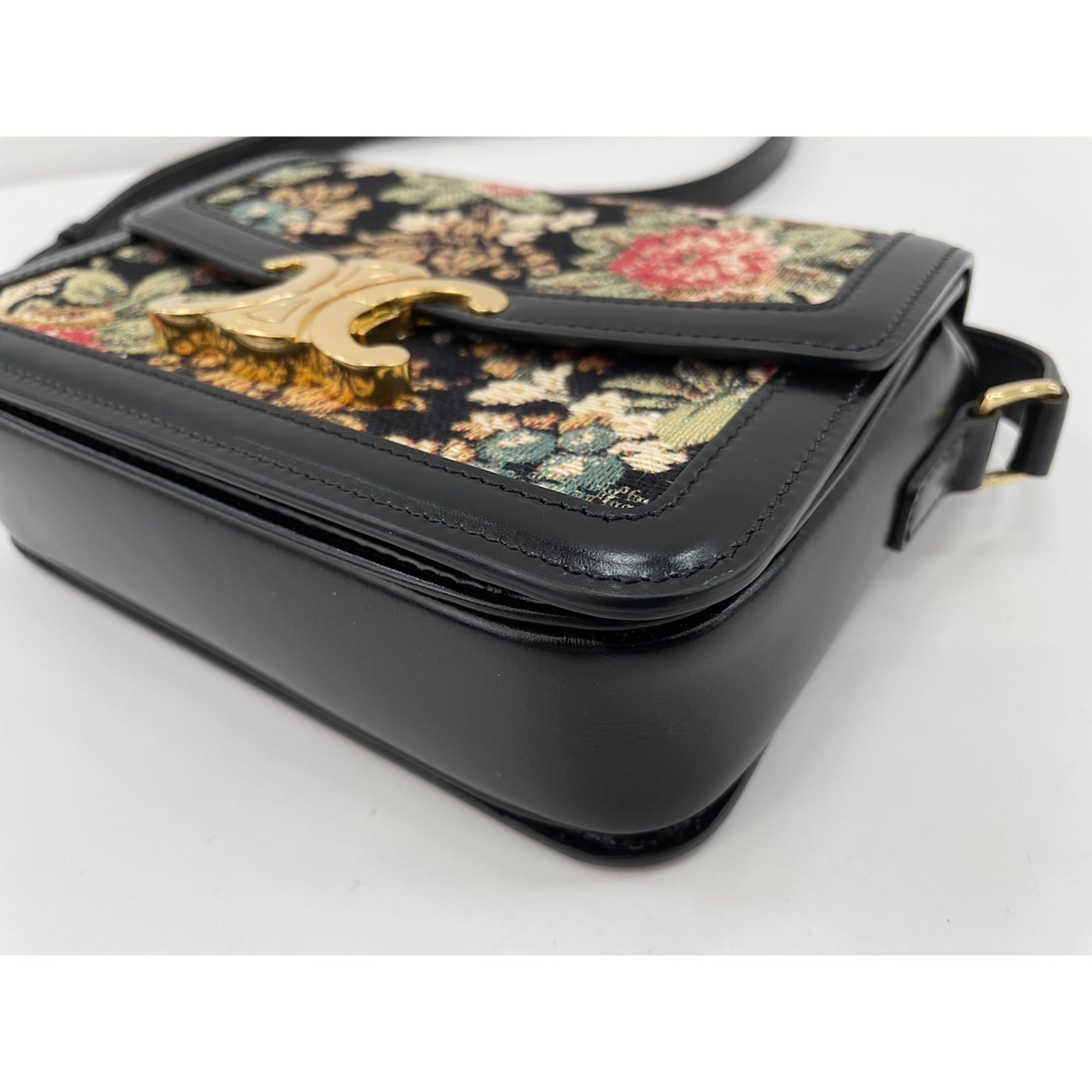 Celine Black Shoulder Bag (Pre-Owned)