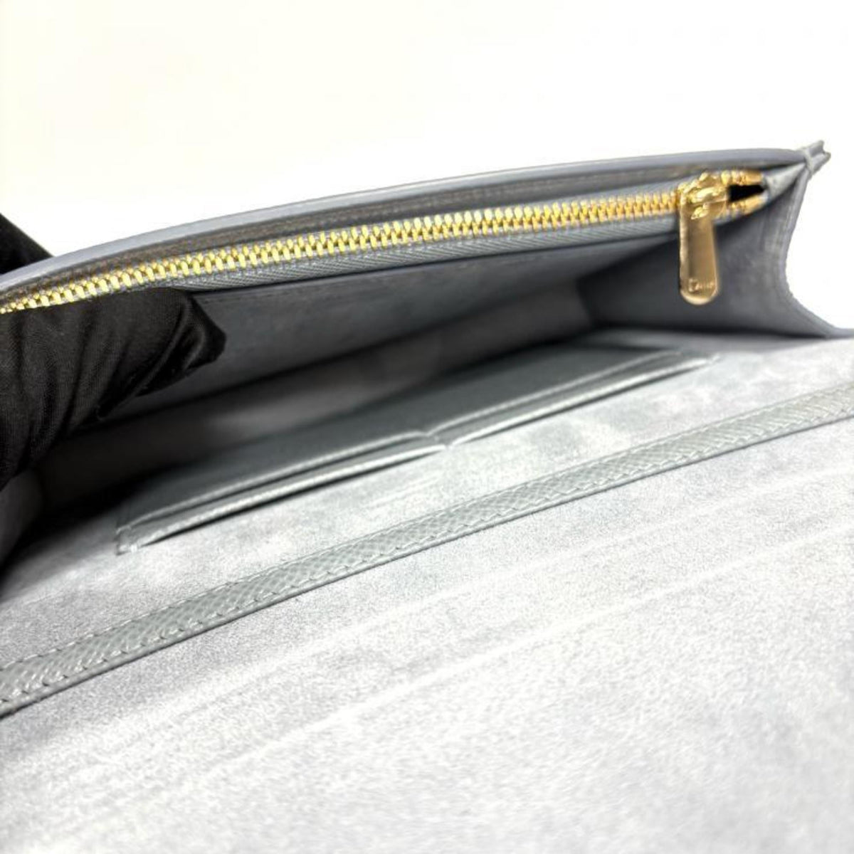 Christian Dior Gray Leather Shoulder Bag (Pre-Owned)