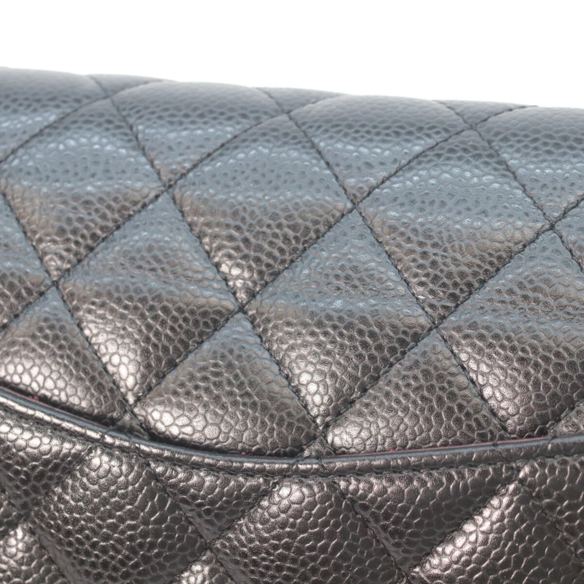 Chanel Matelasse Black Grained Calfskin Shoulder Bag (Pre-Owned)