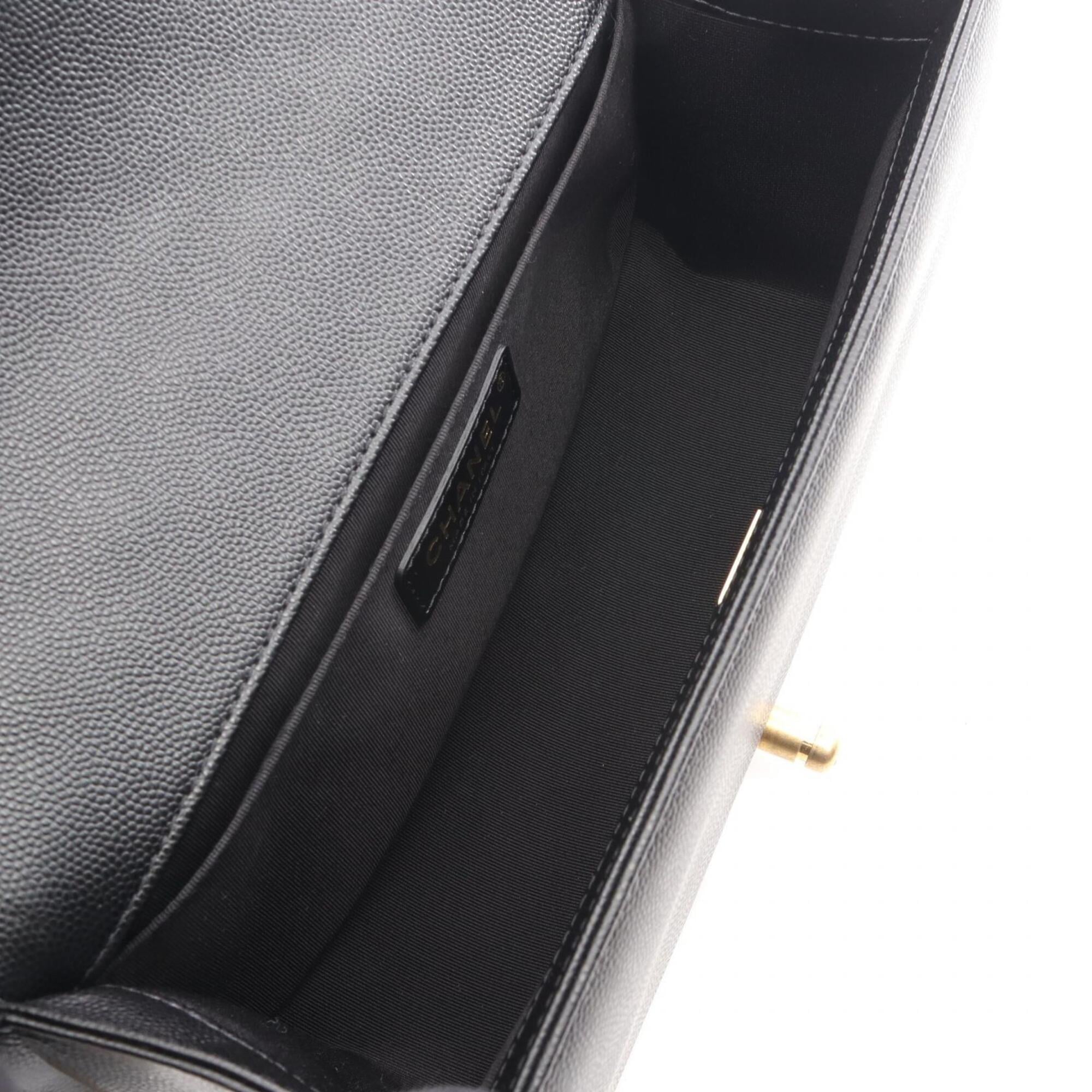 Chanel Black Grained Calfskin Handbag Shoulder Bag (Pre-Owned)