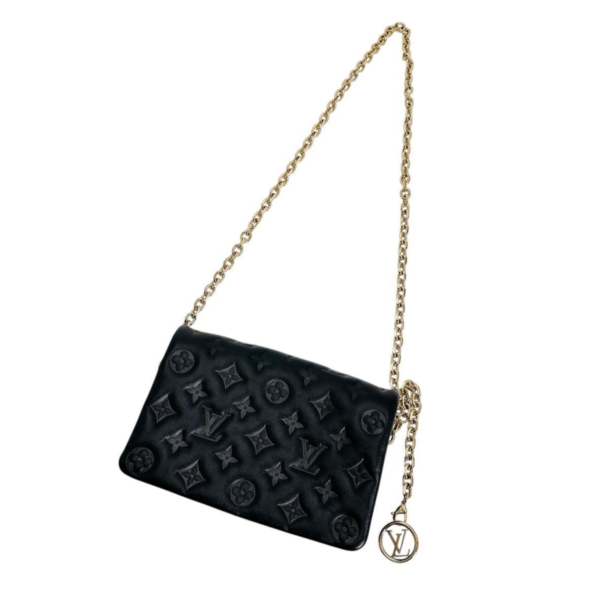 Louis Vuitton Black Leather Pochette Shoulder Bag (Pre-Owned)