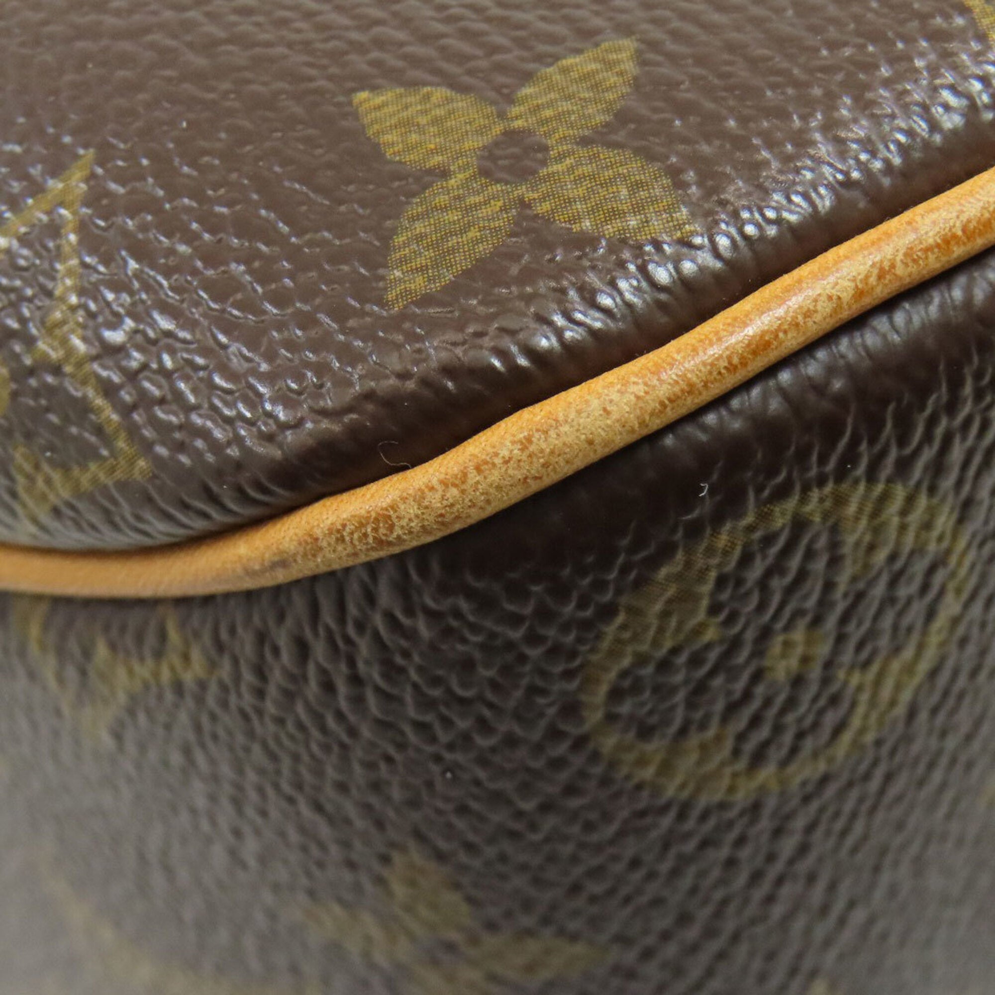 Louis Vuitton Brown Monogram Monogram Canvas Shoulder Bag (Pre-Owned)