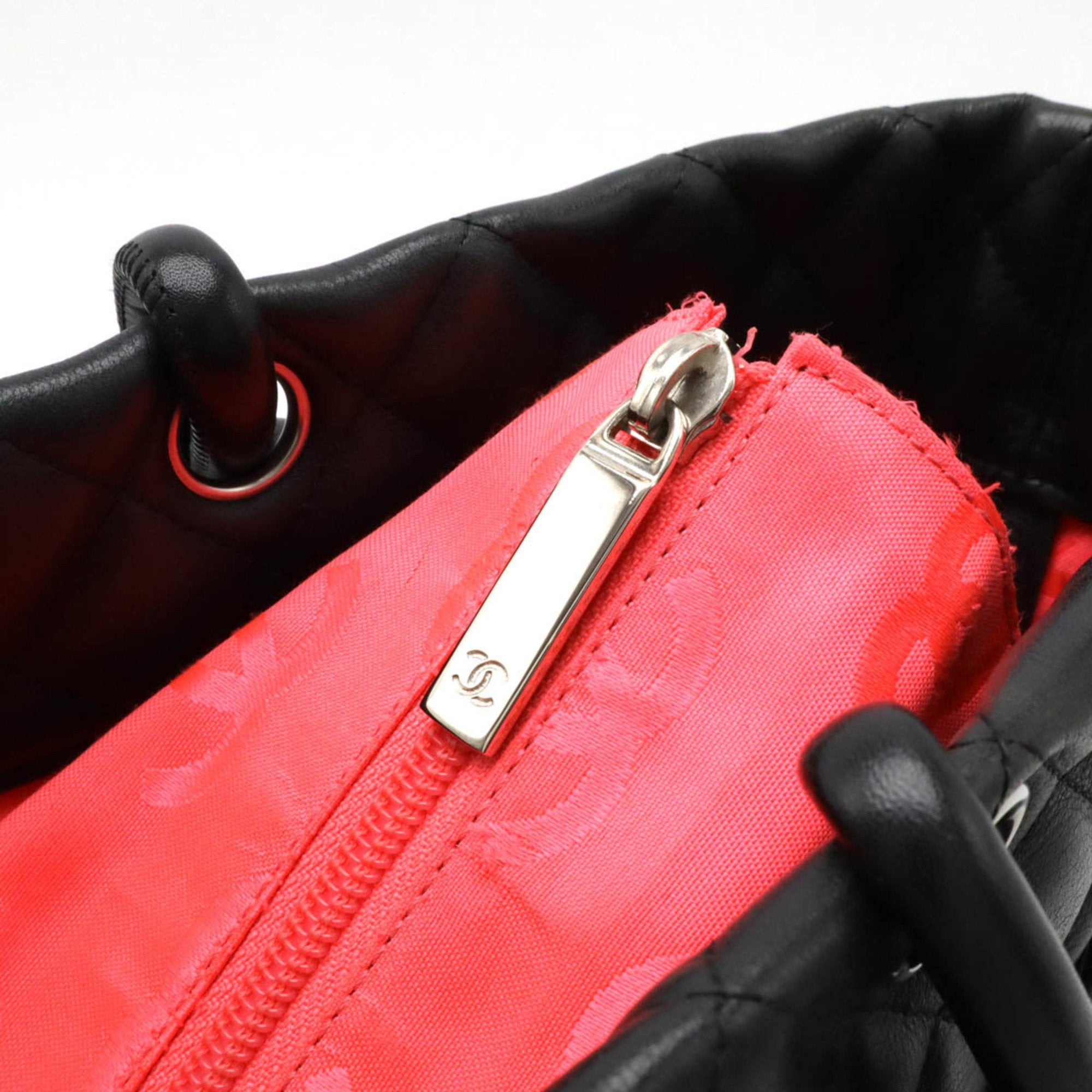 Chanel Black Pink Leather Shoulder Bag Tote Bag (Pre-Owned)