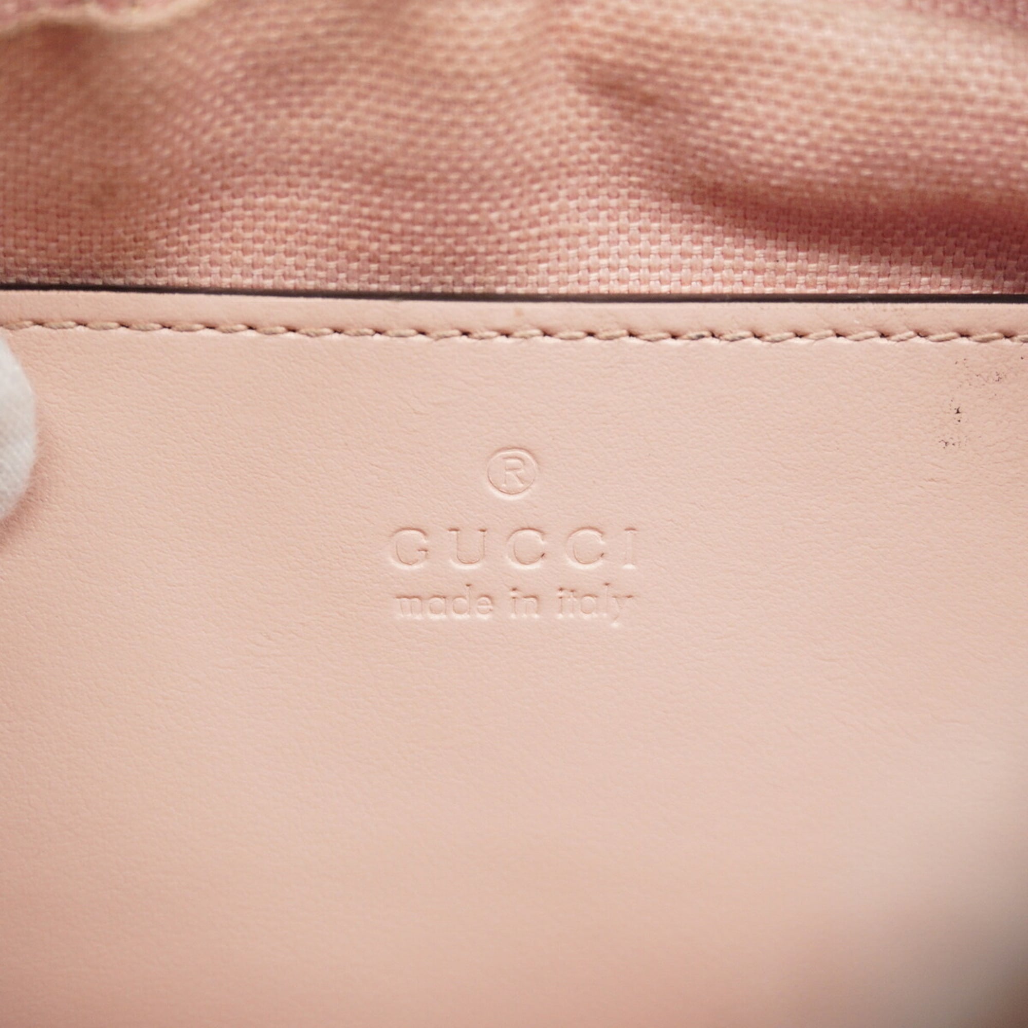 Gucci Pink Leather Shoulder Bag (Pre-Owned)