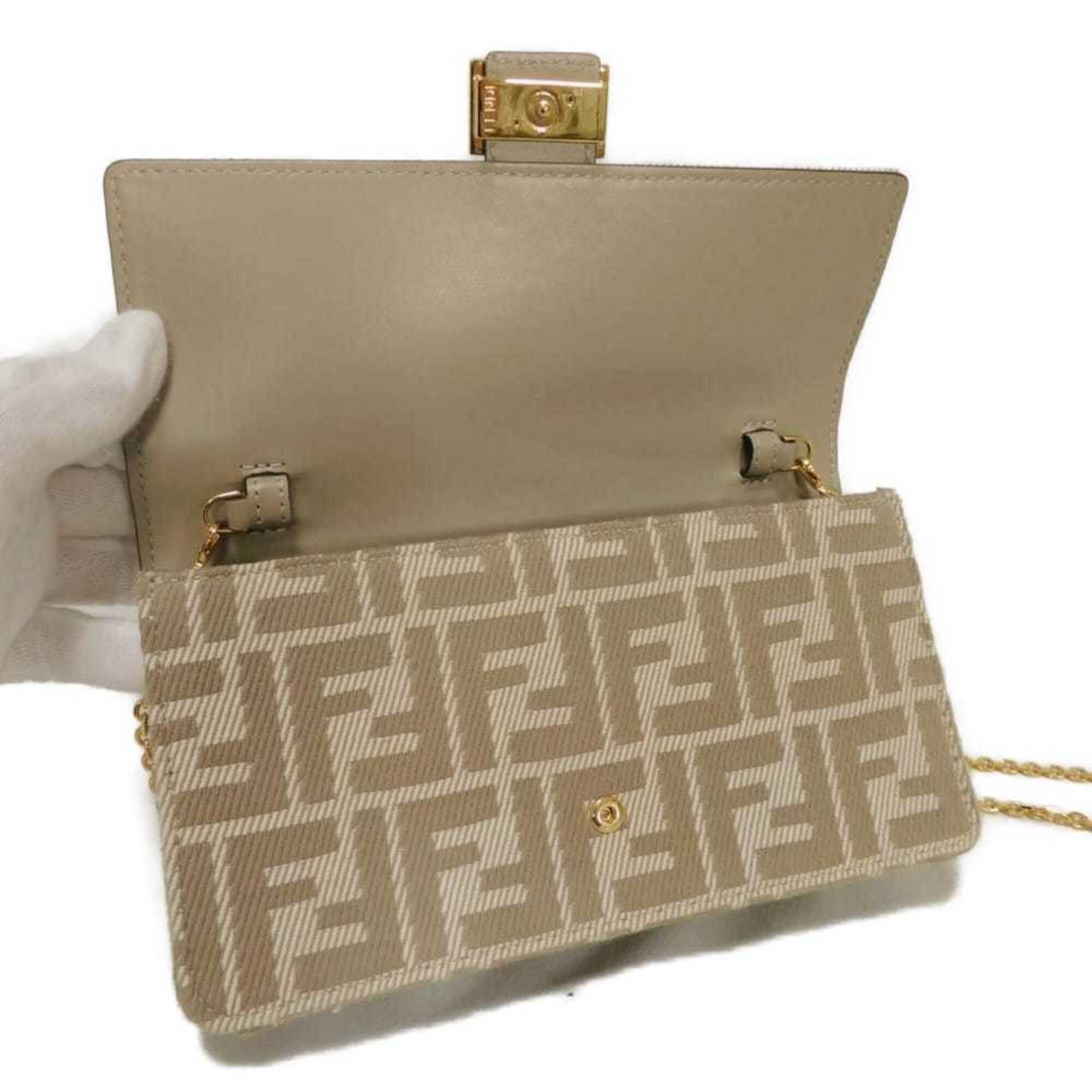 Fendi Beige Fabric Shoulder Bag (Pre-Owned)
