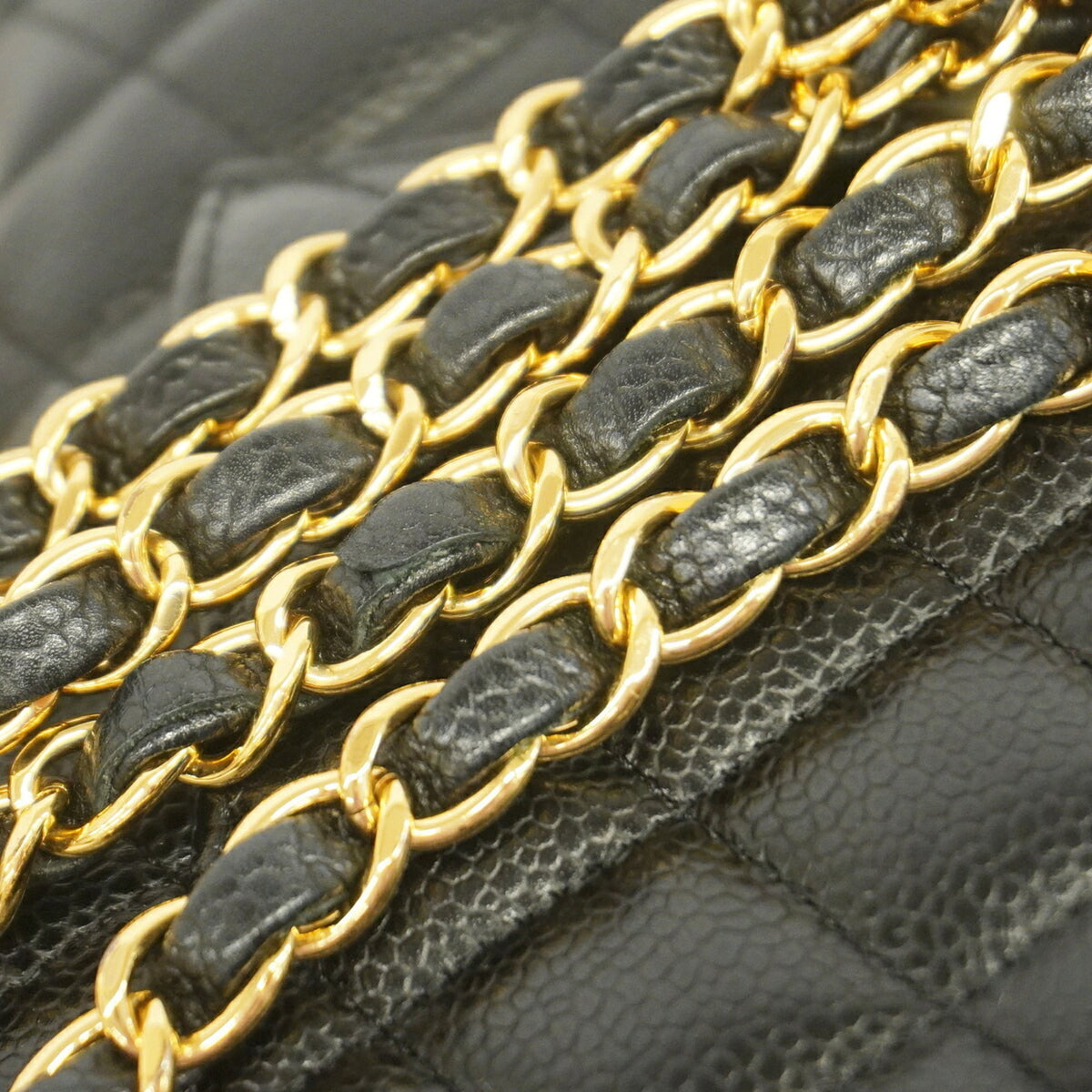 Chanel Black Grained Calfskin Shoulder Bag (Pre-Owned)