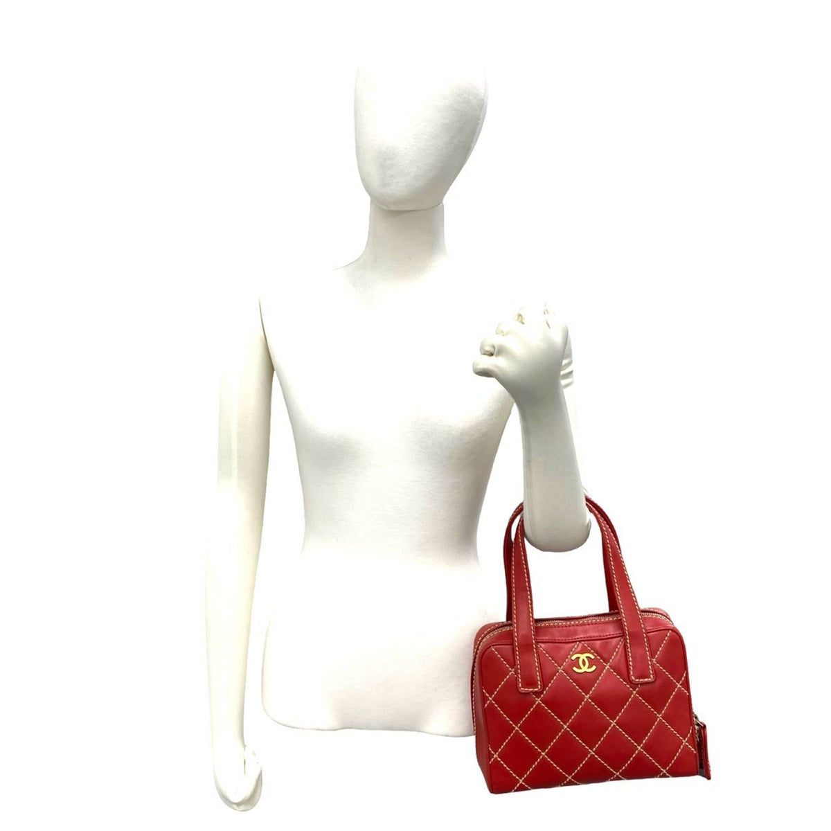 Chanel Red Color Leather Handbag Pouch Tote Bag (Pre-Owned)