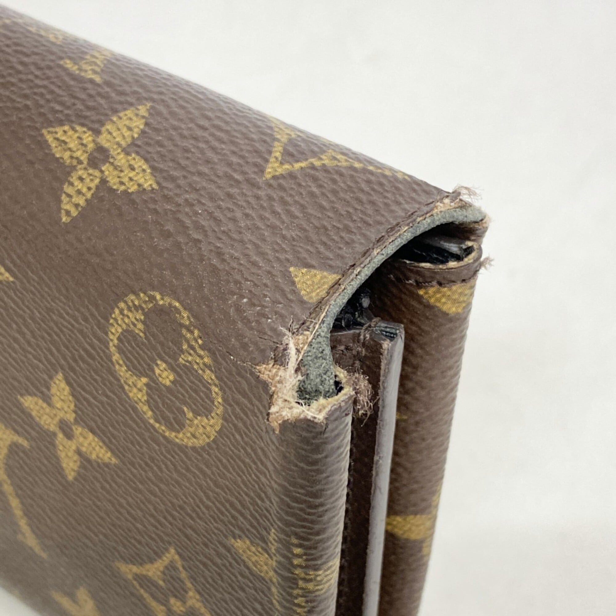 Louis Vuitton Brown Long Wallet (Bi-Fold) (Pre-Owned)
