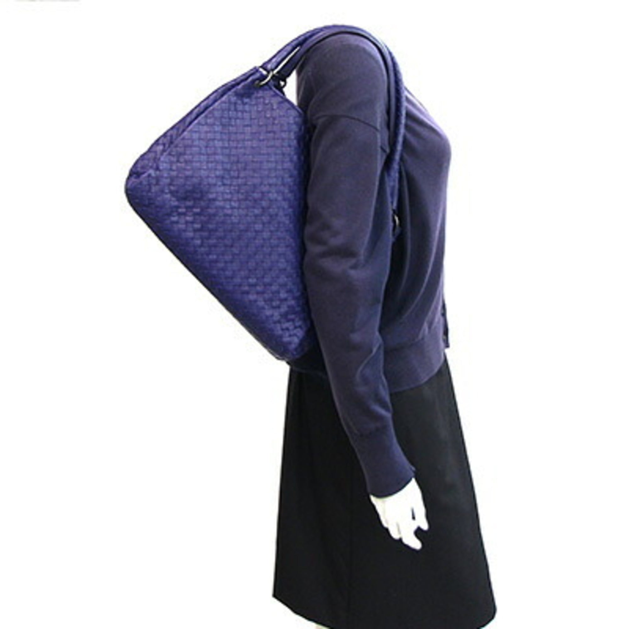 Bottega Veneta Blue Intrecciato Shoulder Bag (Pre-Owned)