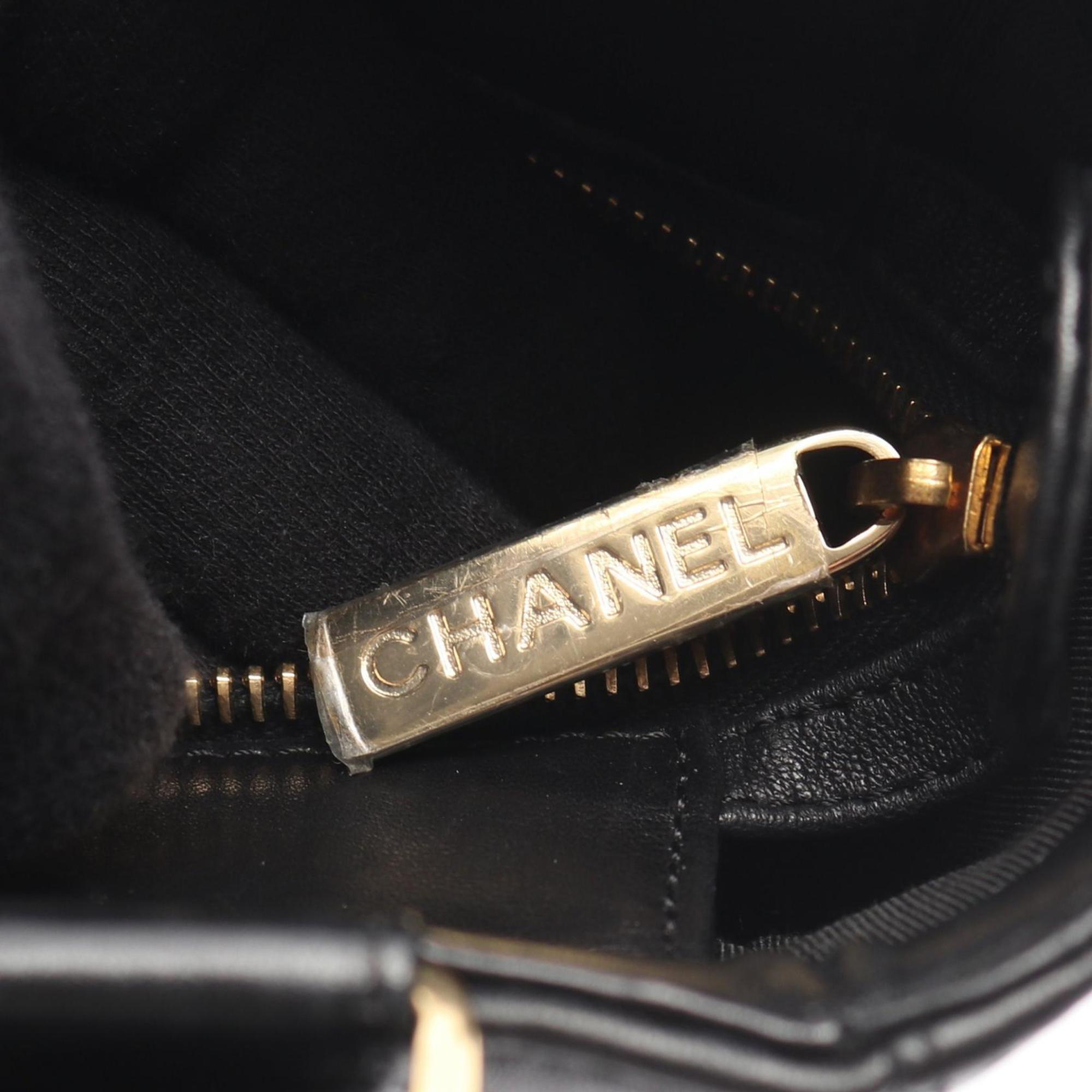 Chanel Black Leather Tote Bag (Pre-Owned)