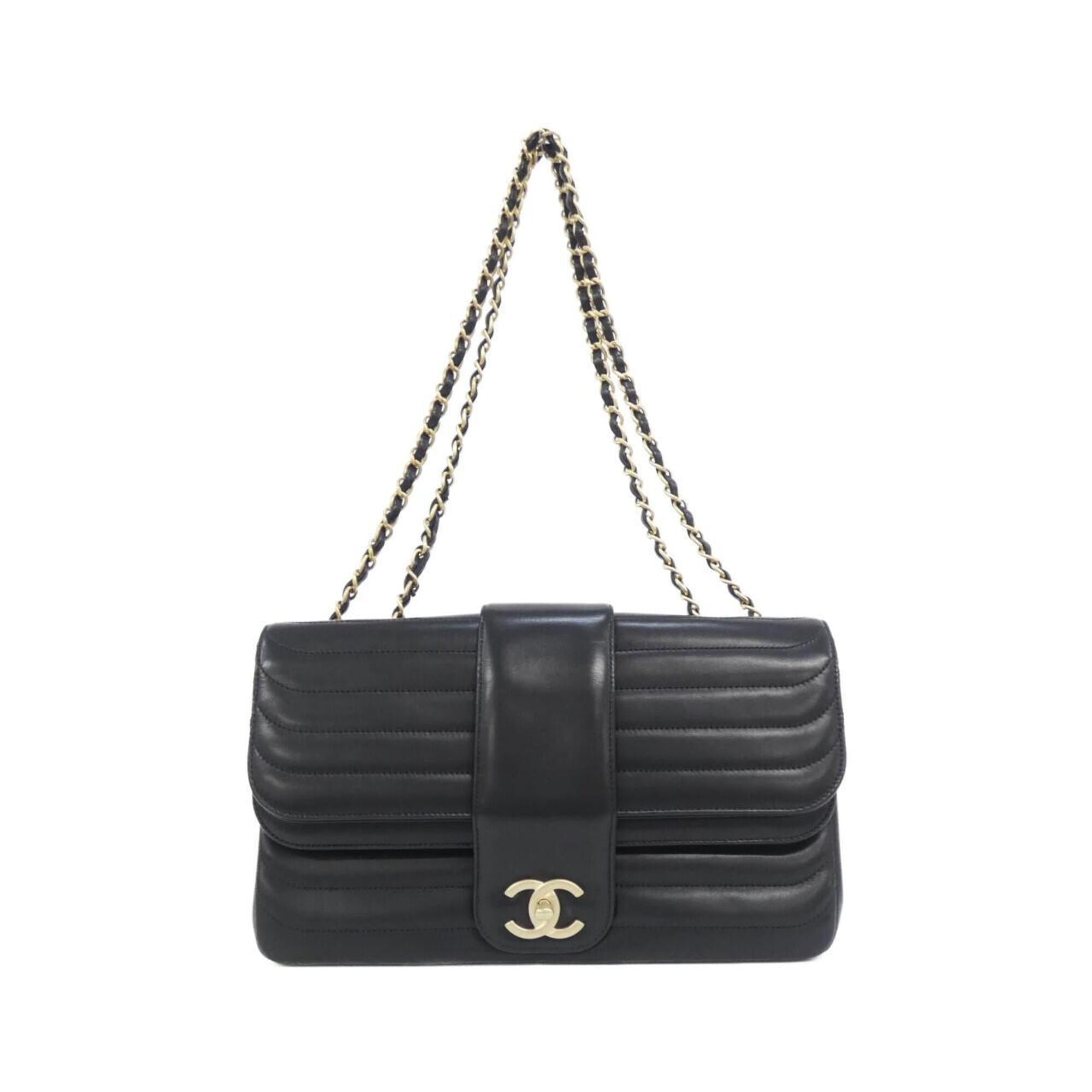 Chanel Black Leather Shoulder Bag (Pre-Owned)