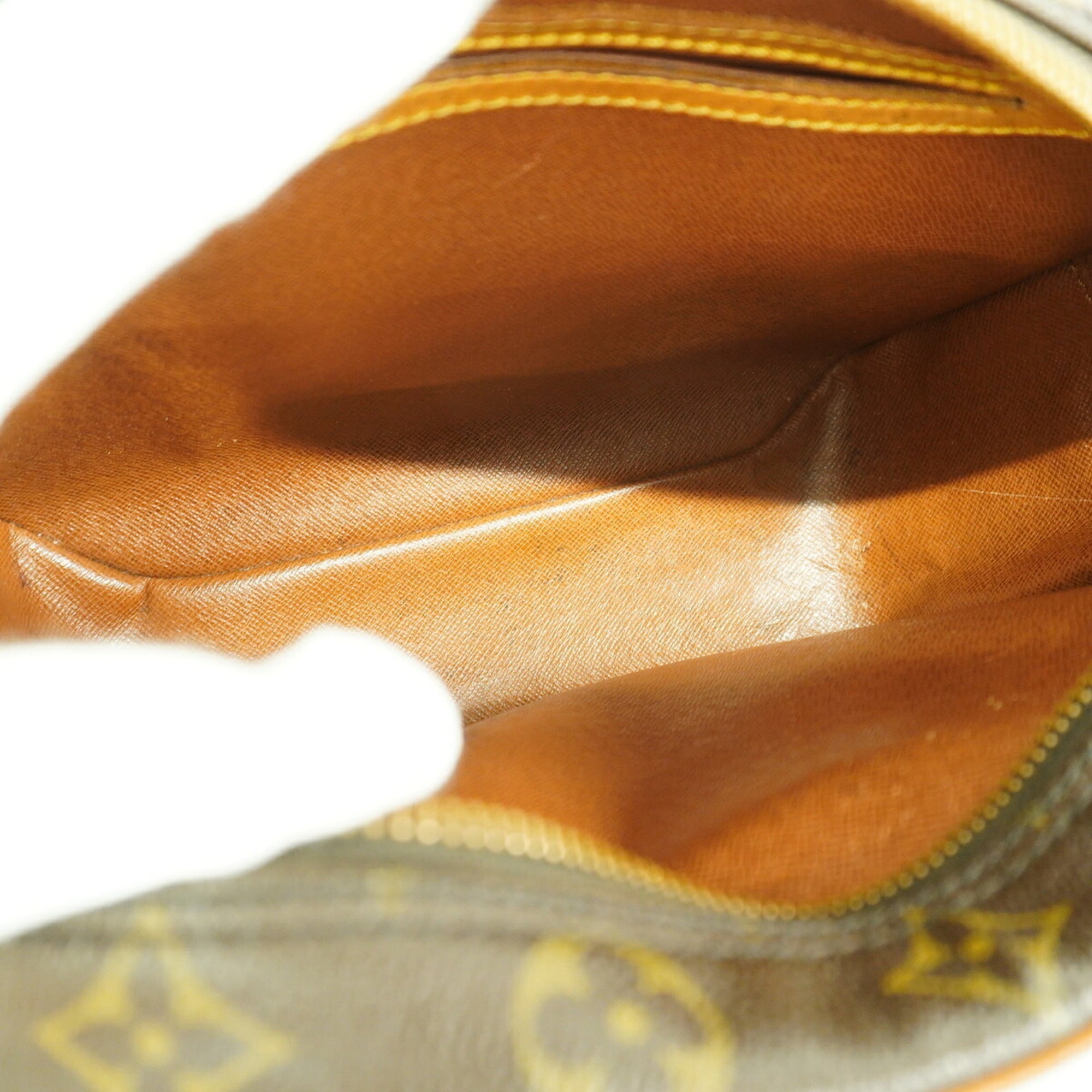 Louis Vuitton Brown Shoulder Bag (Pre-Owned)