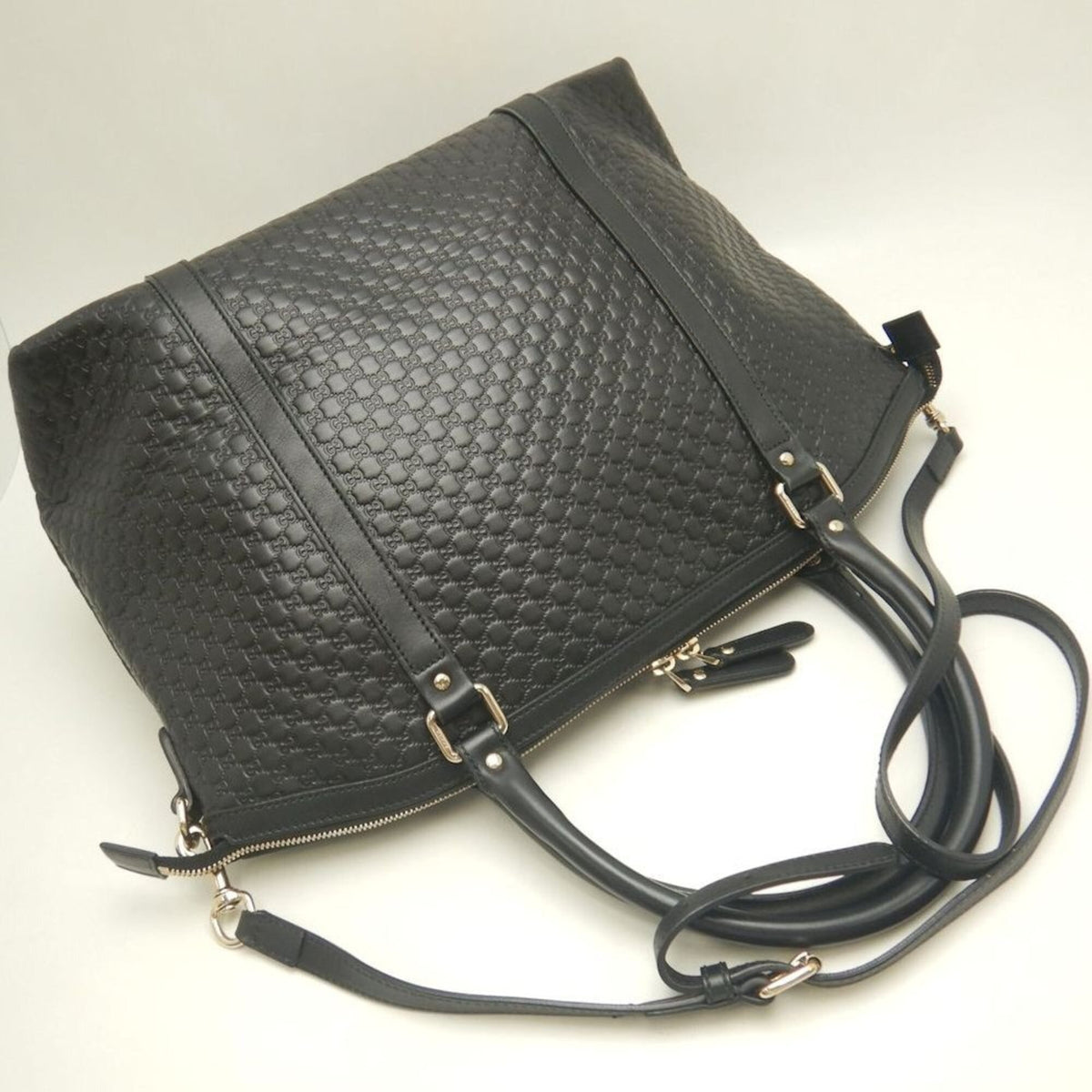 Gucci Microguccissima Black Leather Tote Bag (Pre-Owned)