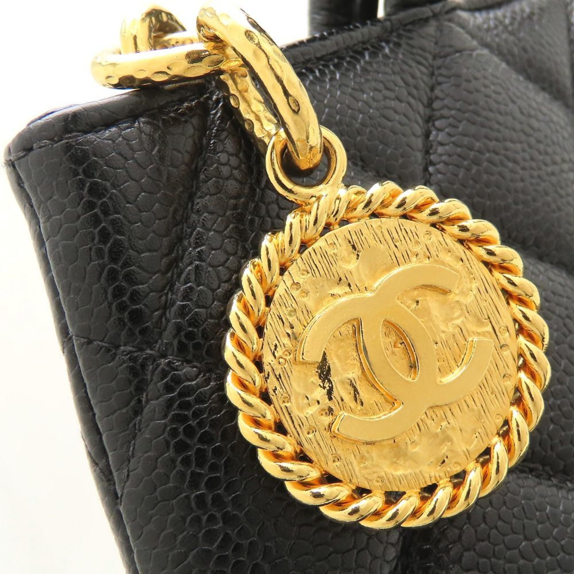 Chanel Black Grained Calfskin Tote Bag (Pre-Owned)