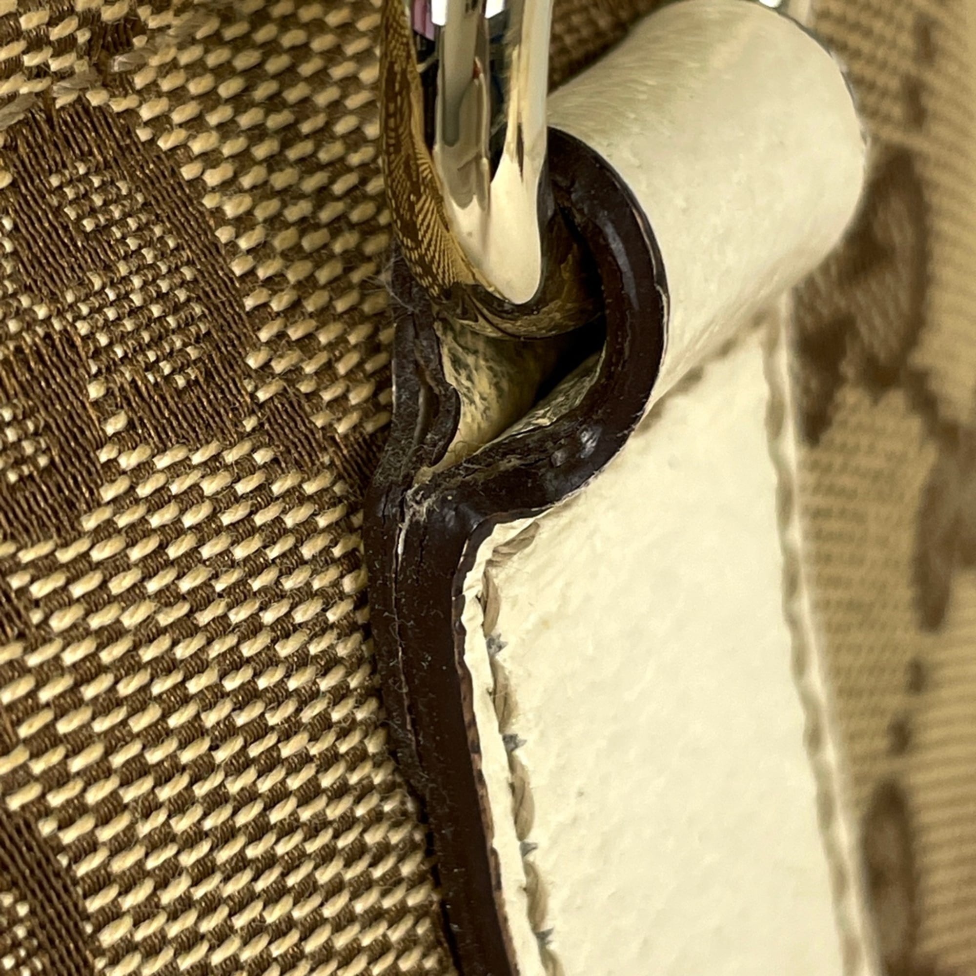 Gucci Beige Ivory Gg Canvas Leather Tote Bag (Pre-Owned)