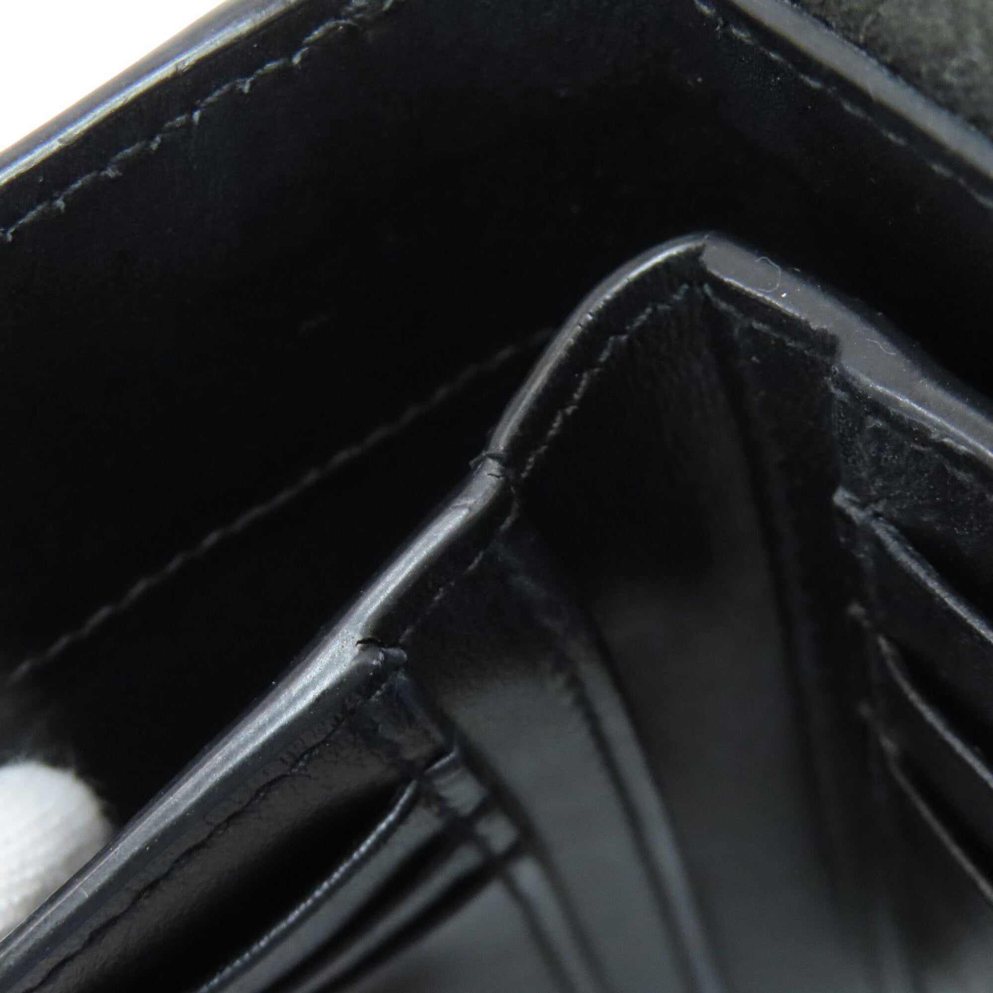 Saint Laurent Black Leather Wallet (Bi-Fold) (Pre-Owned)