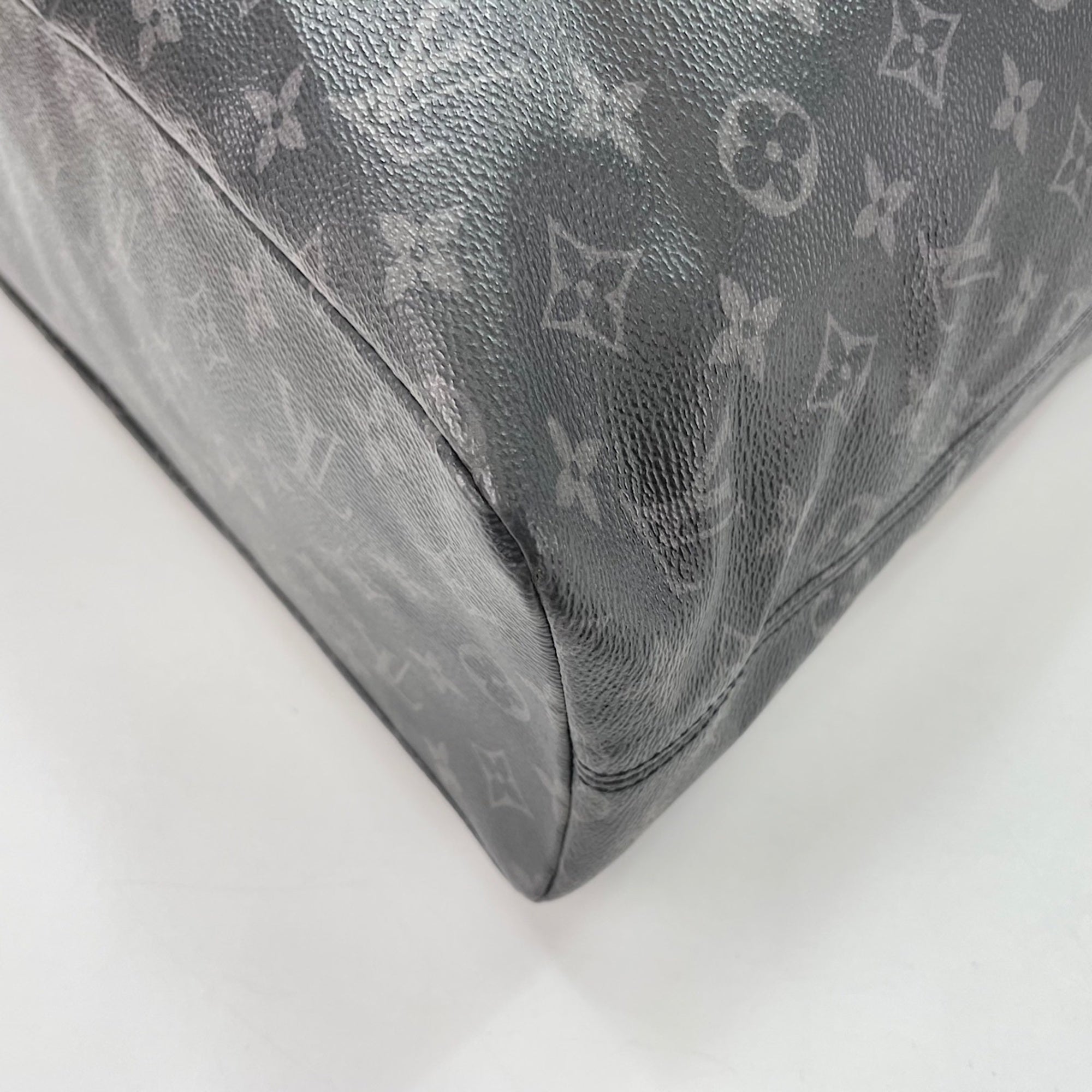 Louis Vuitton Black Tote Bag (Pre-Owned)