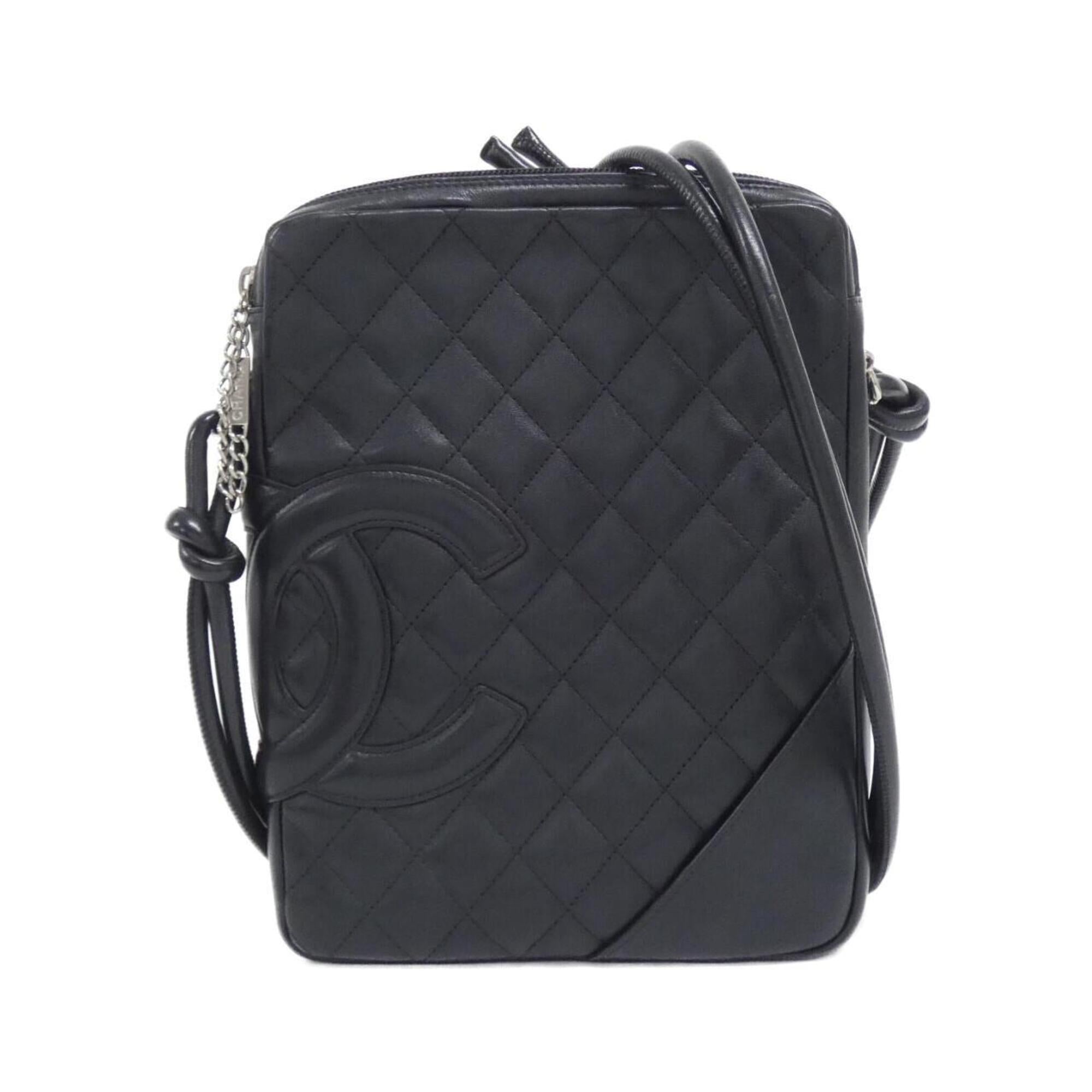Chanel Black Leather Shoulder Bag (Pre-Owned)