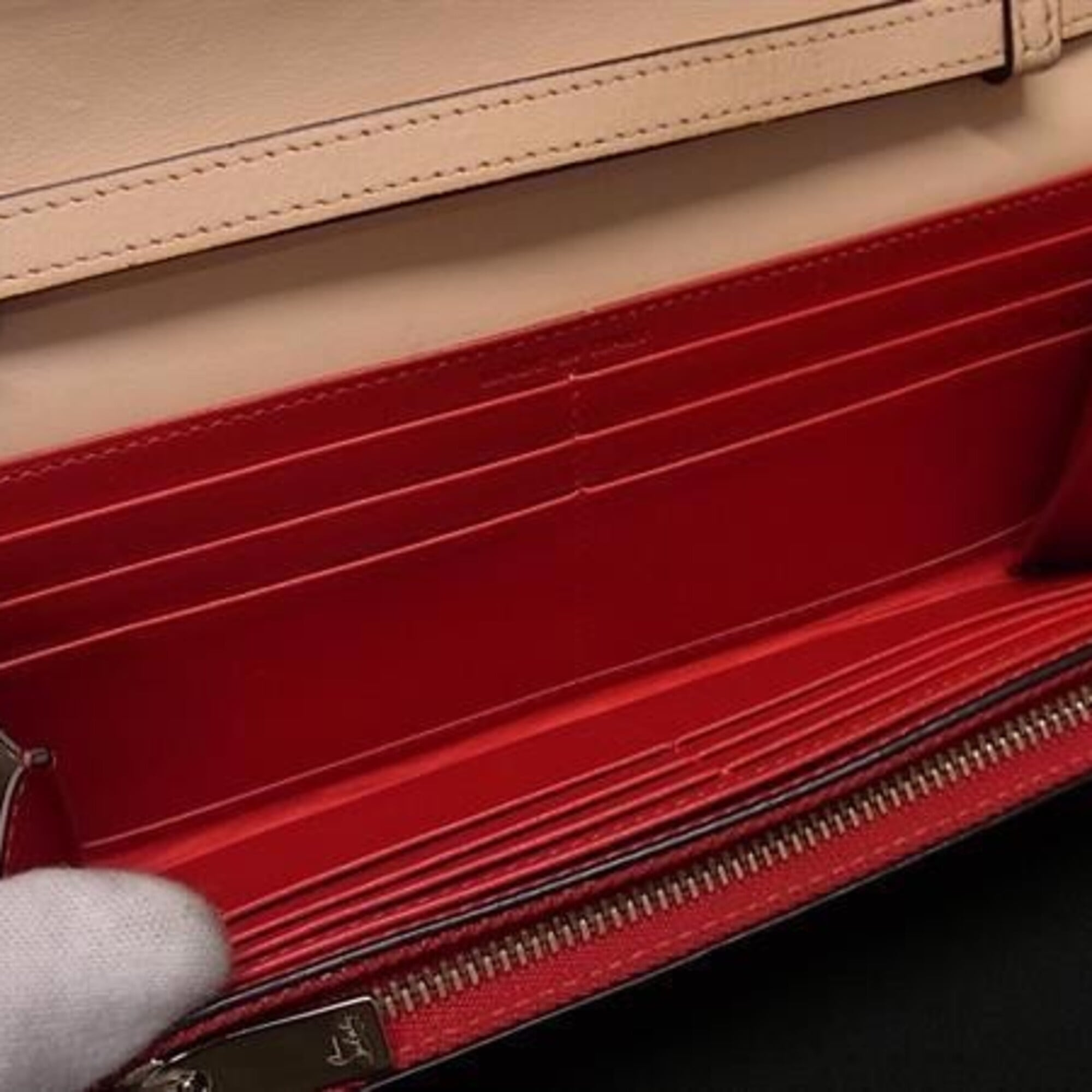 Christian Louboutin Beige Long Wallet (Tri-Fold) (Pre-Owned)