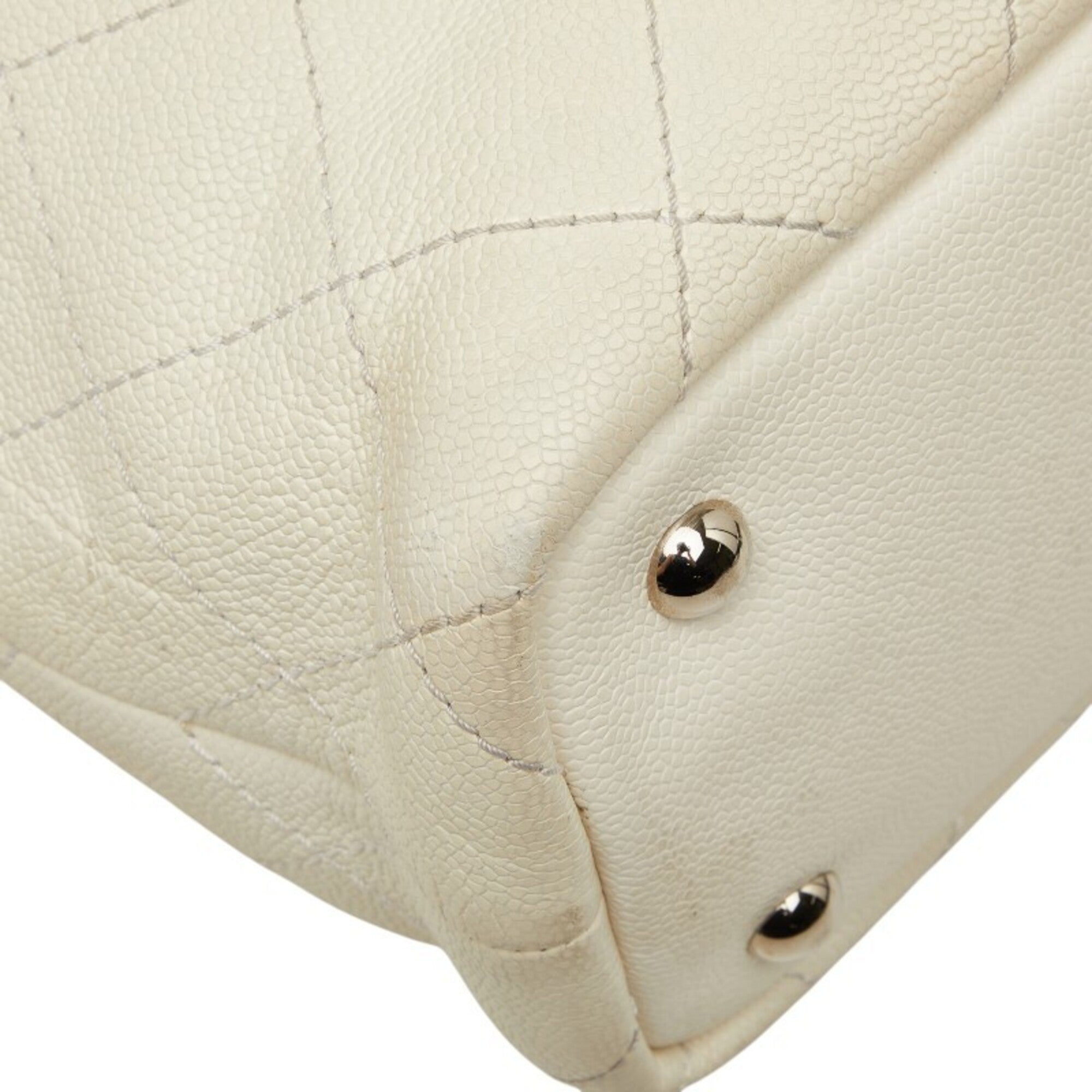 Chanel White Grained Calfskin Shoulder Bag Tote Bag (Pre-Owned)