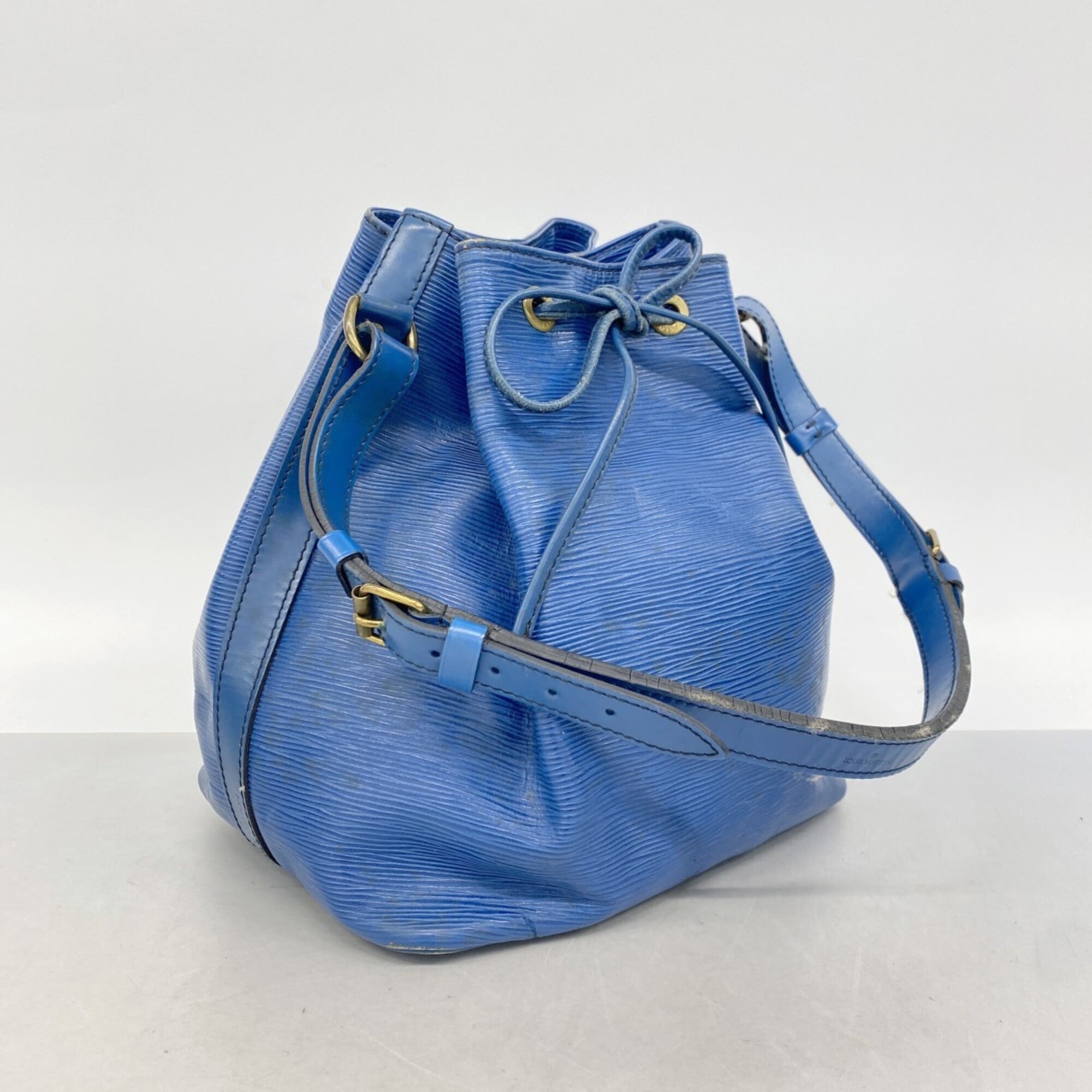 Louis Vuitton Toledo Blue Shoulder Bag (Pre-Owned)