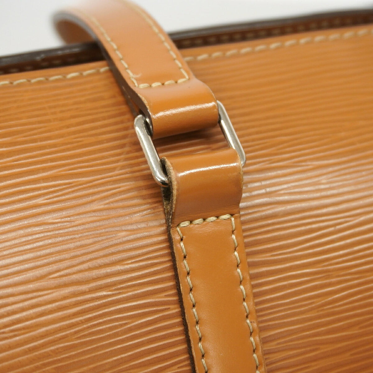 Louis Vuitton Cannelle Handbag (Pre-Owned)