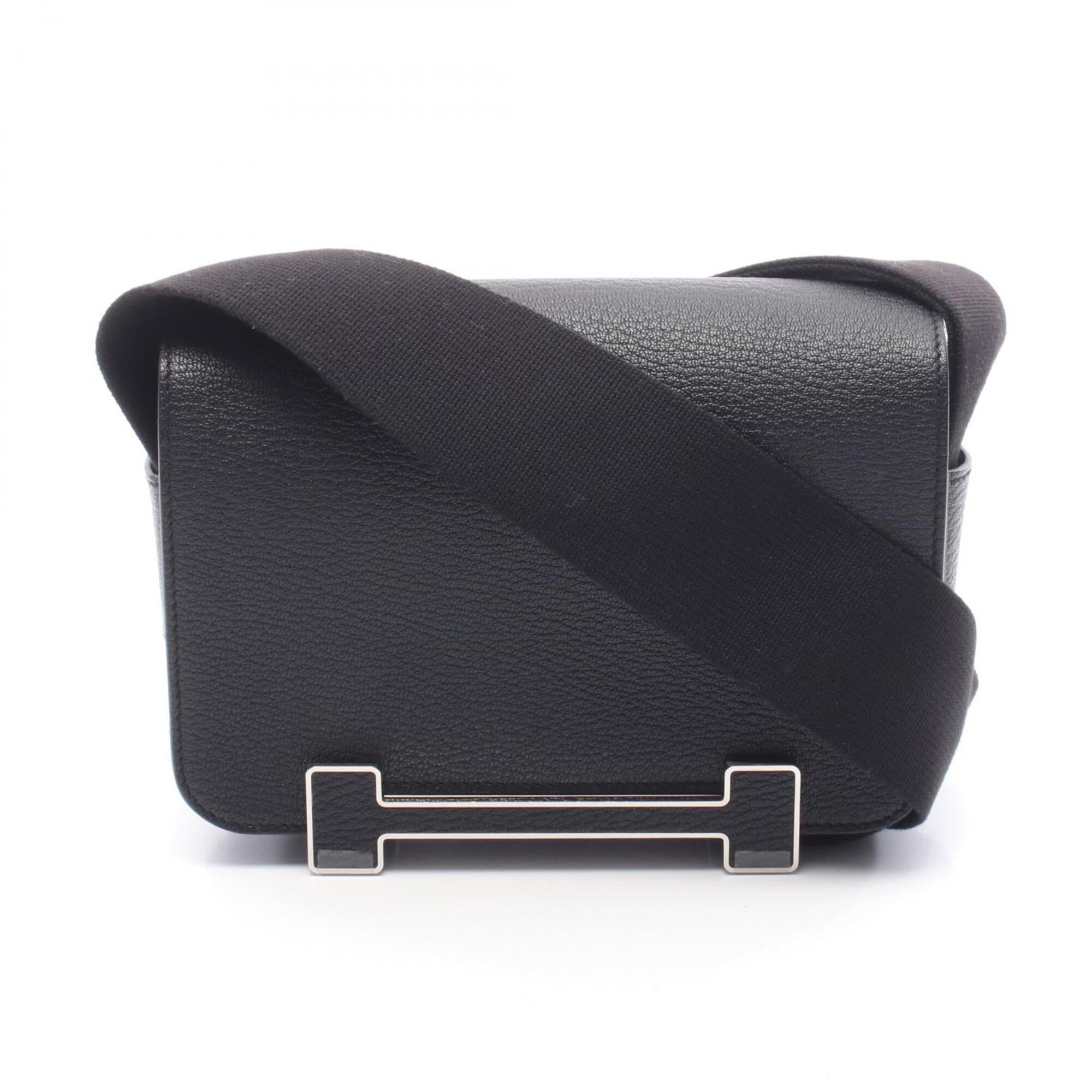 Hermes Black Chevre Leather Leather Handbag Shoulder Bag (Pre-Owned)