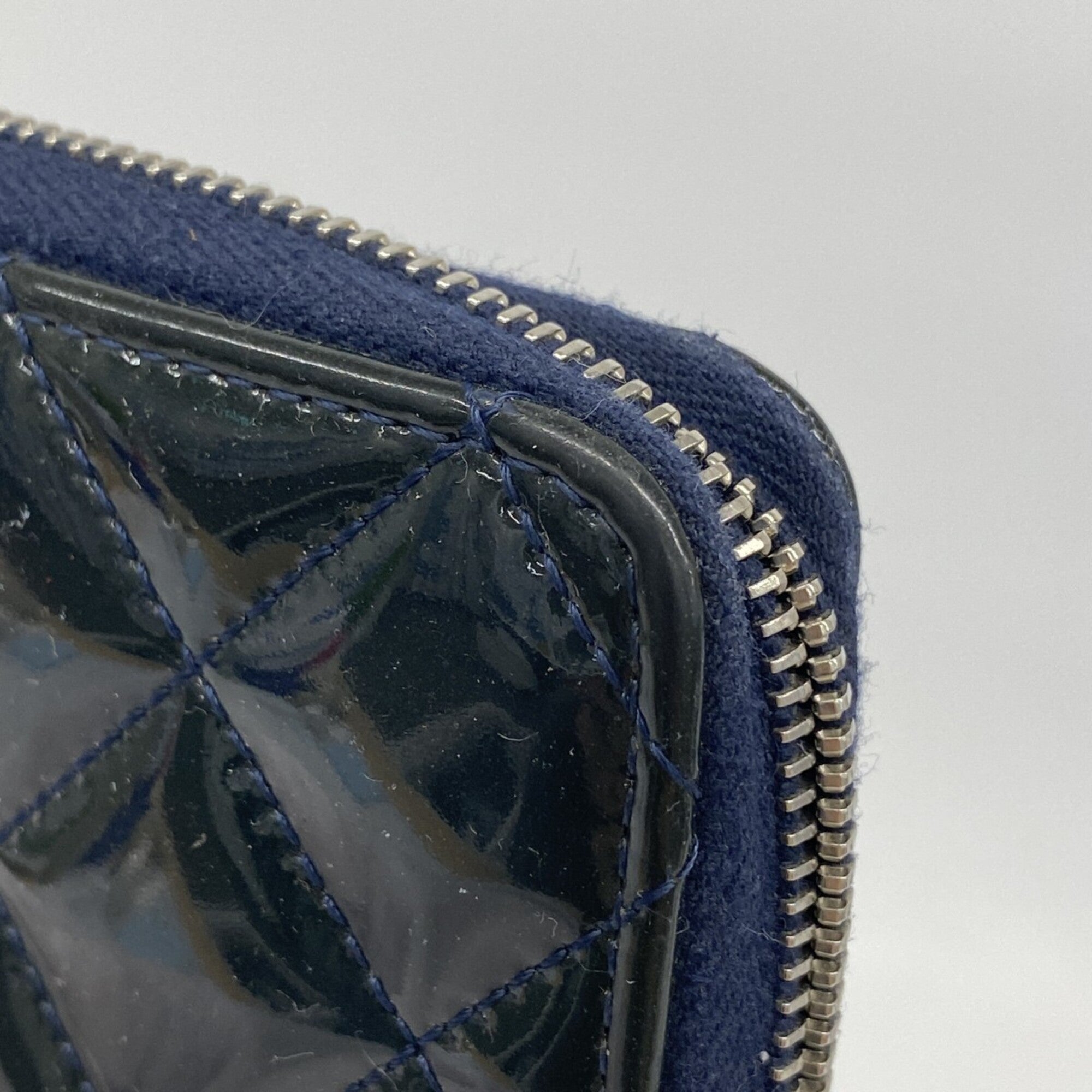 Chanel Navy Patent Leather Coin Purse/Coin Case (Pre-Owned)