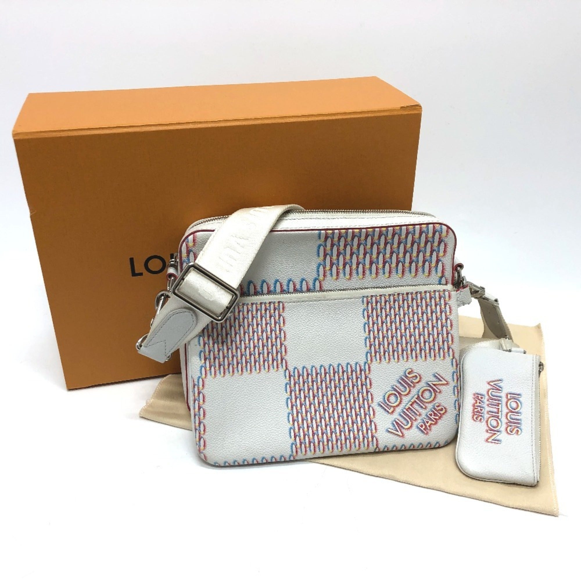 Louis Vuitton White Yellow Damier Canvas Pouch Shoulder Bag (Pre-Owned)