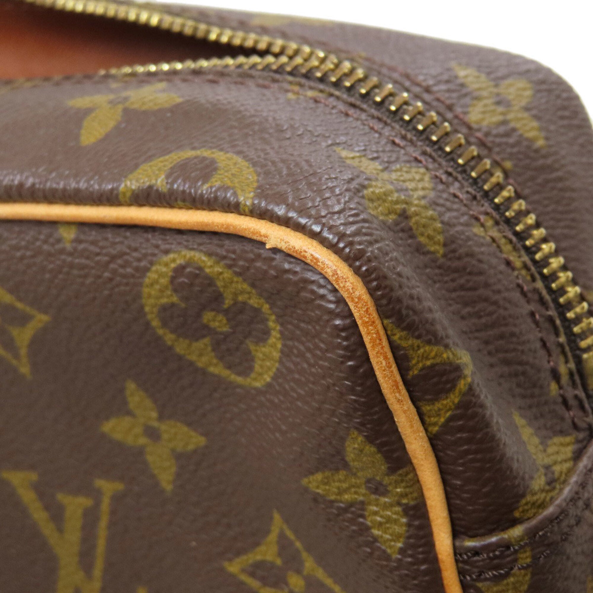 Louis Vuitton Monogram Monogram Shoulder Bag (Pre-Owned)