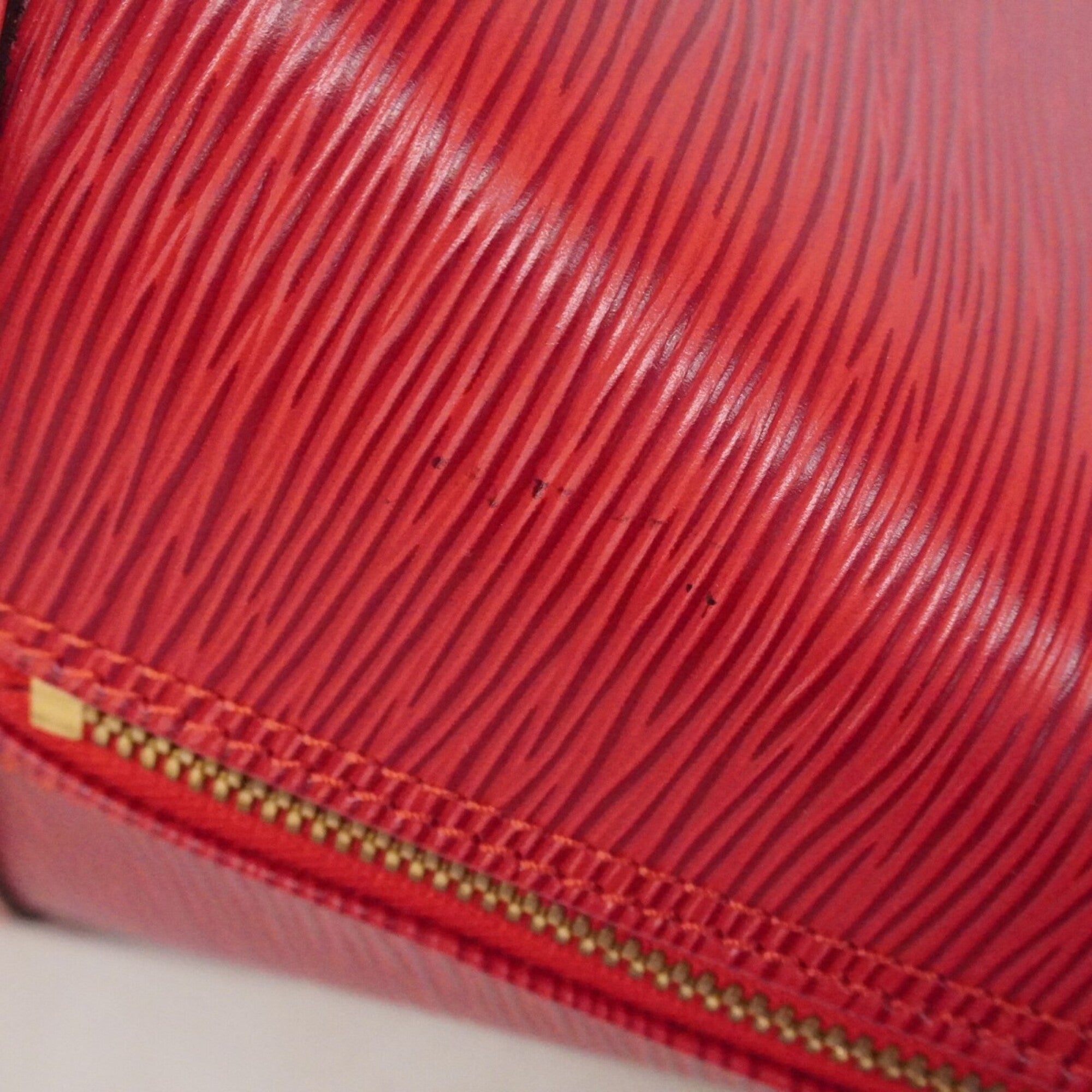 Louis Vuitton Castilian Red Handbag (Pre-Owned)
