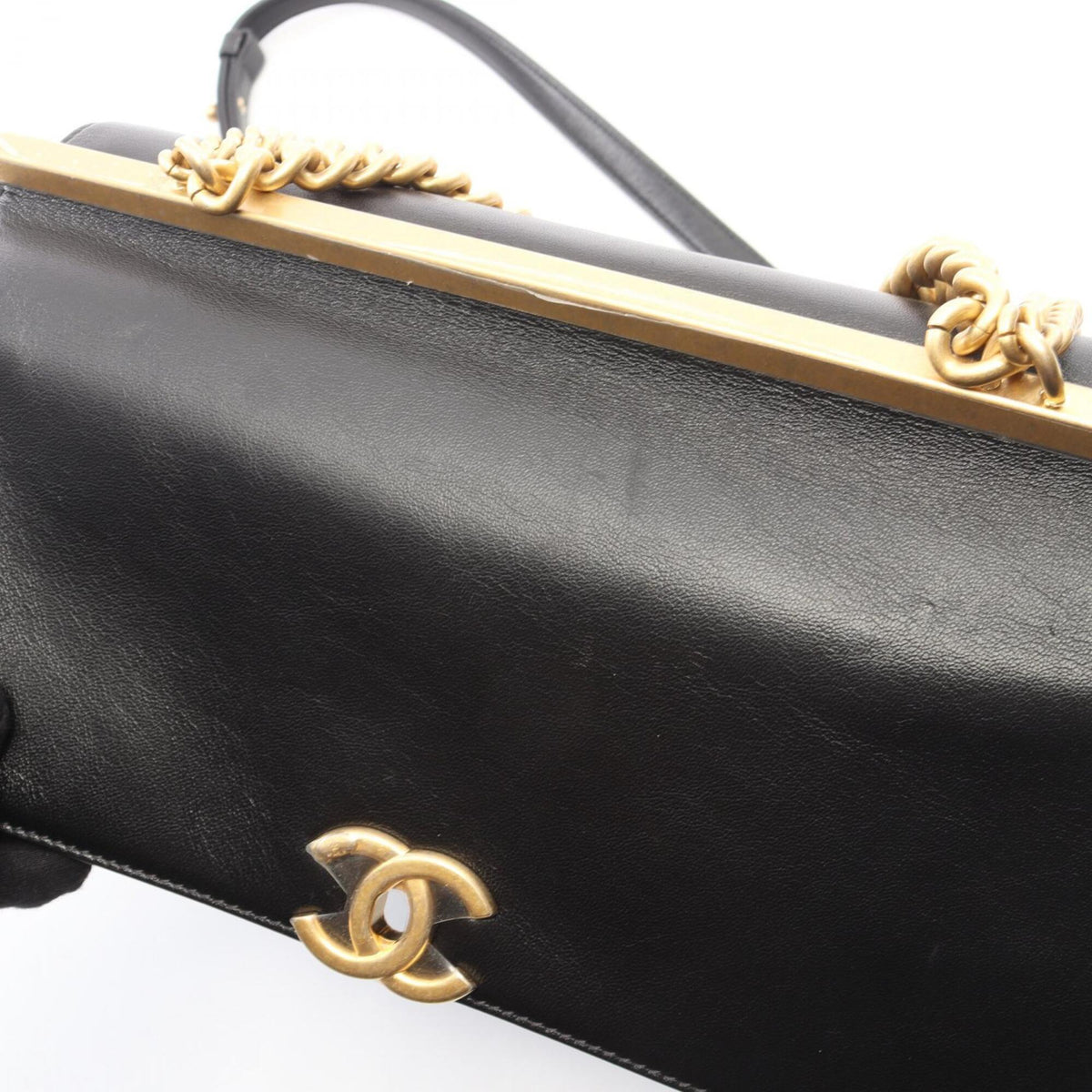 Chanel Black Leather Handbag Shoulder Bag (Pre-Owned)