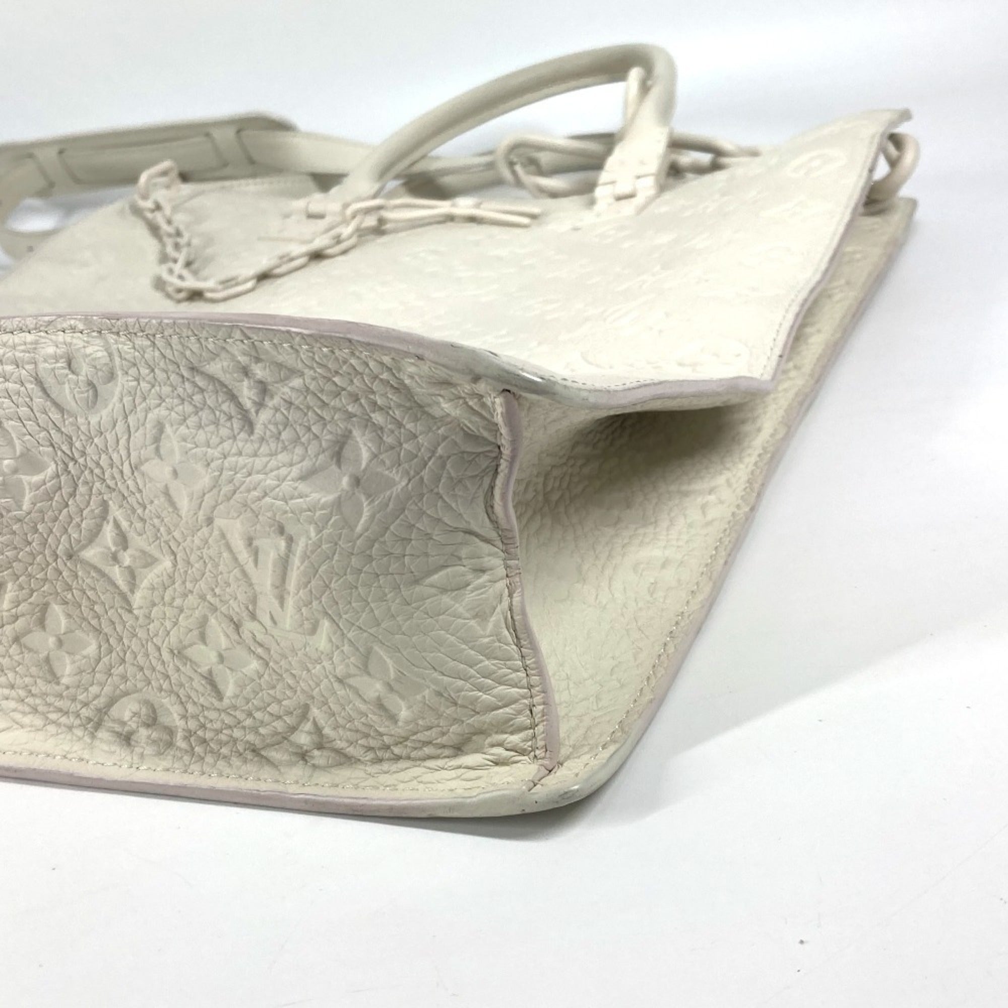 Louis Vuitton White Handbag Shoulder Bag Tote Bag (Pre-Owned)