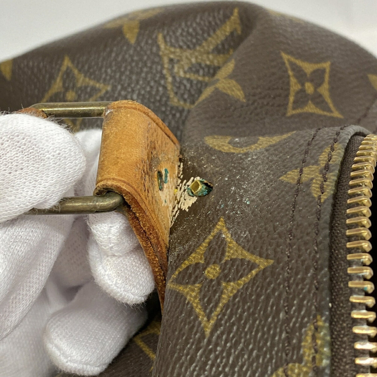 Louis Vuitton Brown Handbag (Pre-Owned)