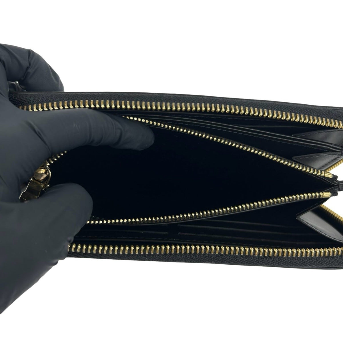 Louis Vuitton Black Leather Long Wallet (Bi-Fold) (Pre-Owned)