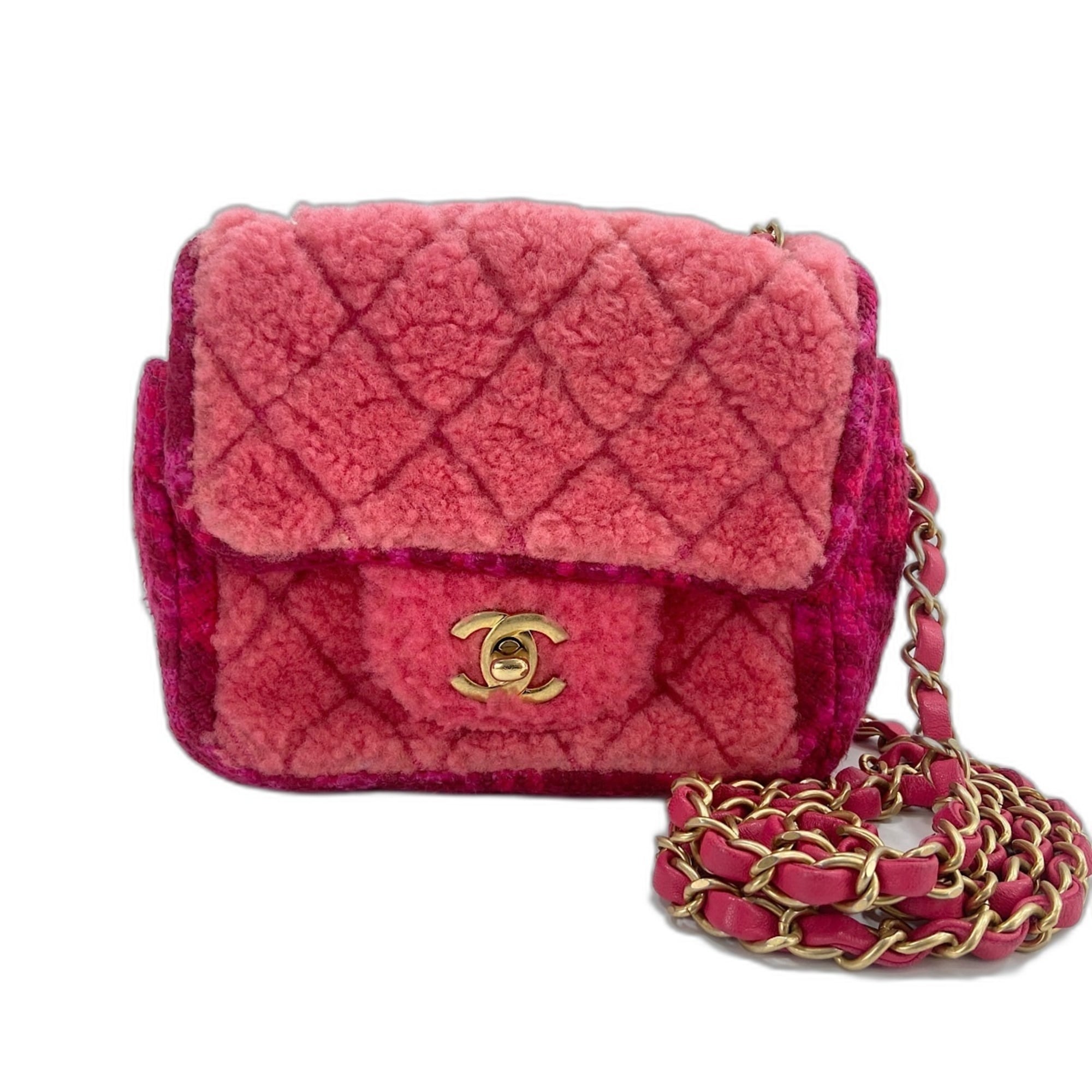 Chanel Matelasse Pink Shoulder Bag (Pre-Owned)