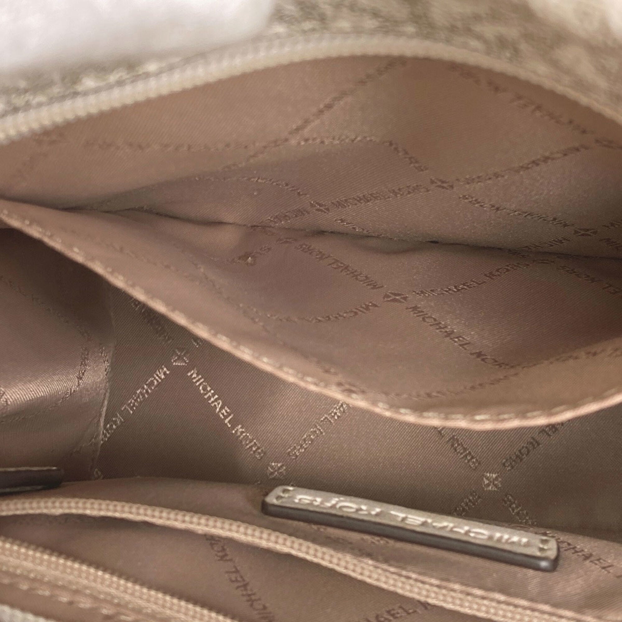 Michael Kors White Pvc Handbag (Pre-Owned)