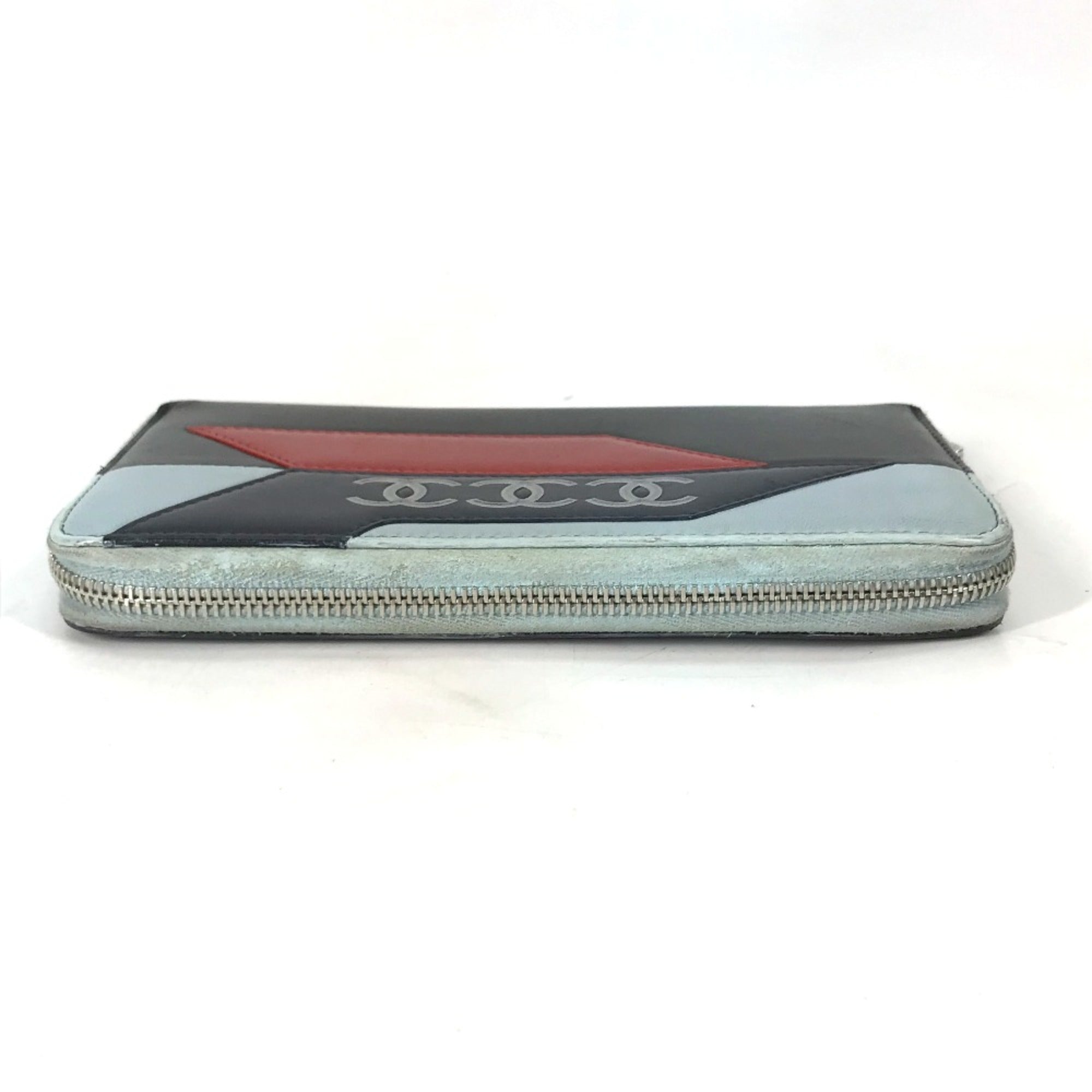 Chanel Black Leather Long Wallet (Bi-Fold) (Pre-Owned)