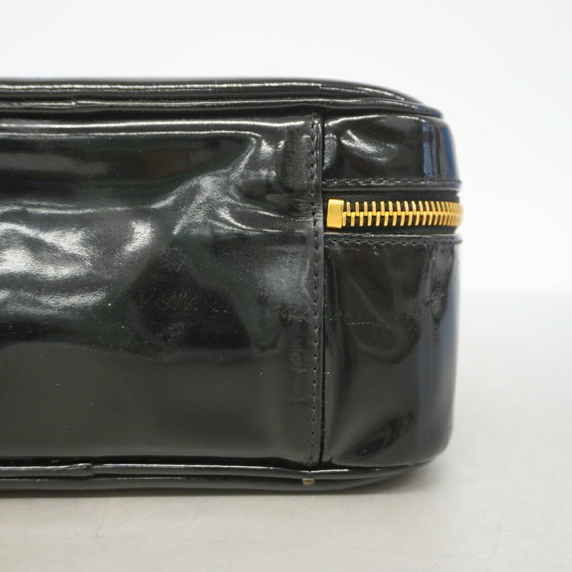 Chanel Black Patent Leather Vanity Bag (Pre-Owned)