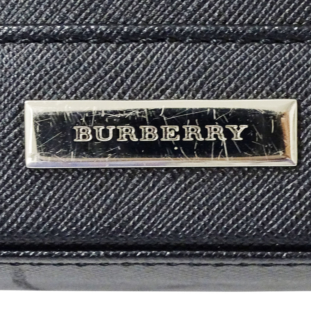 Burberry Black Leather Shoulder Bag (Pre-Owned)