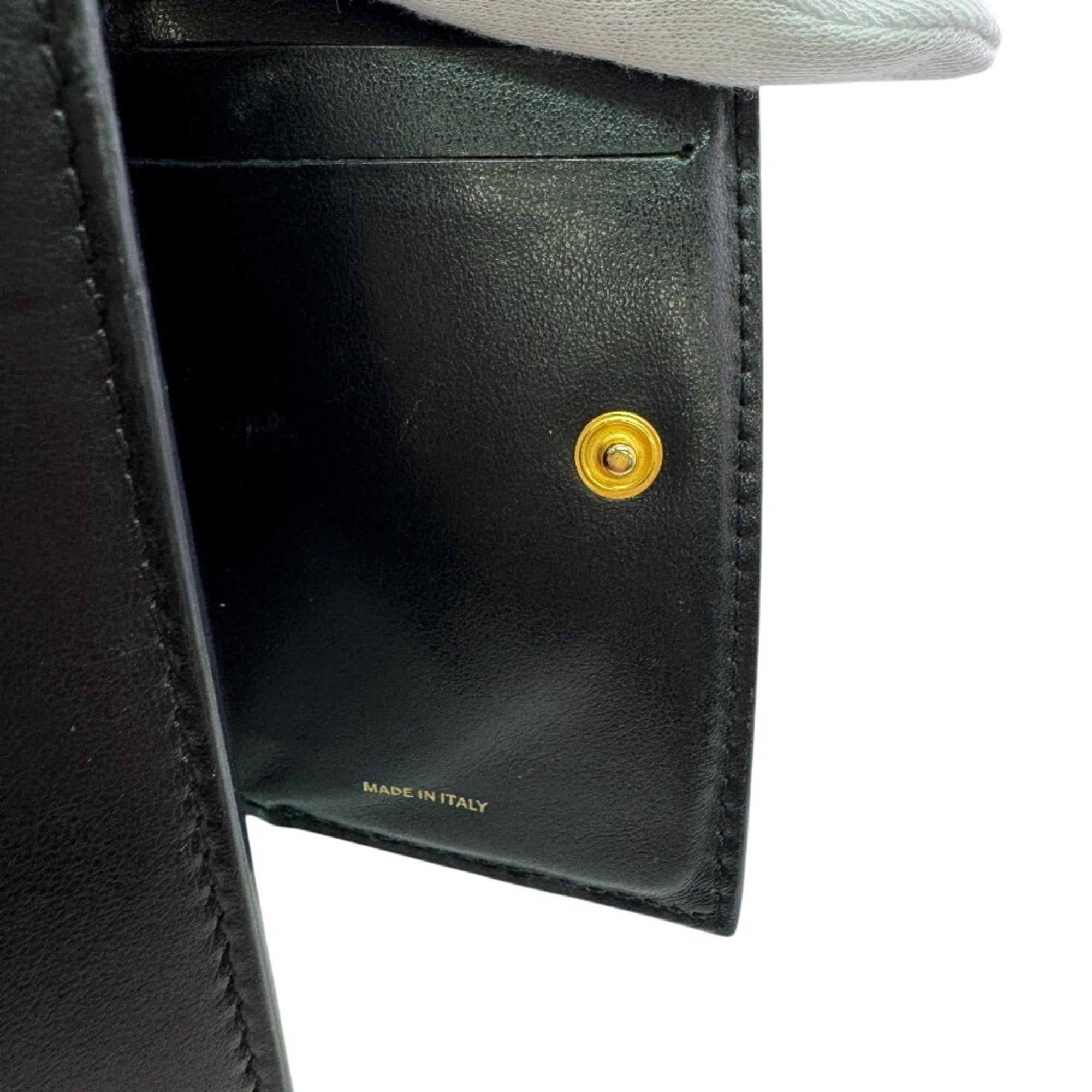 Burberry Black Leather Wallet (Tri-Fold) (Pre-Owned)
