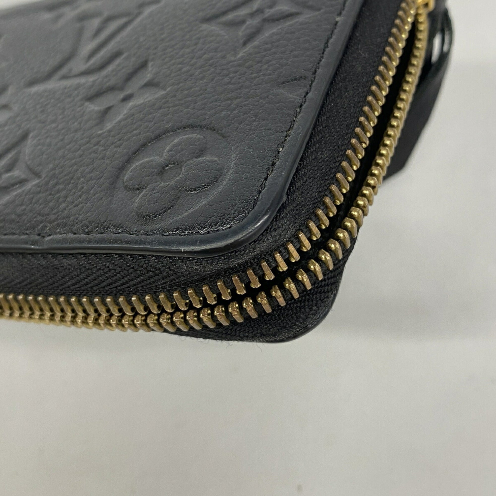 Louis Vuitton Noir Long Wallet (Bi-Fold) (Pre-Owned)